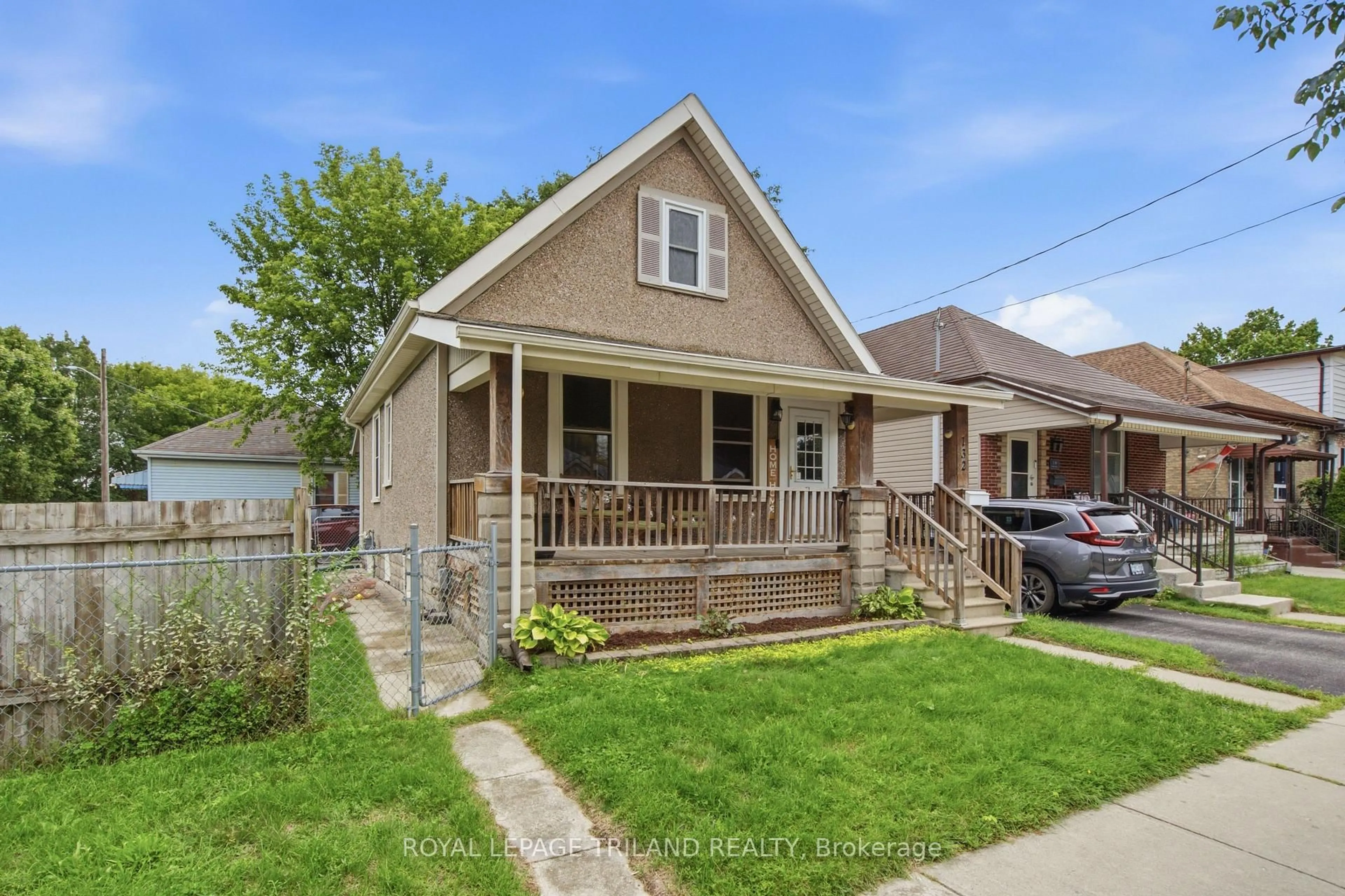 Unknown for 132 Oak St, London East Ontario N5Z 2H6