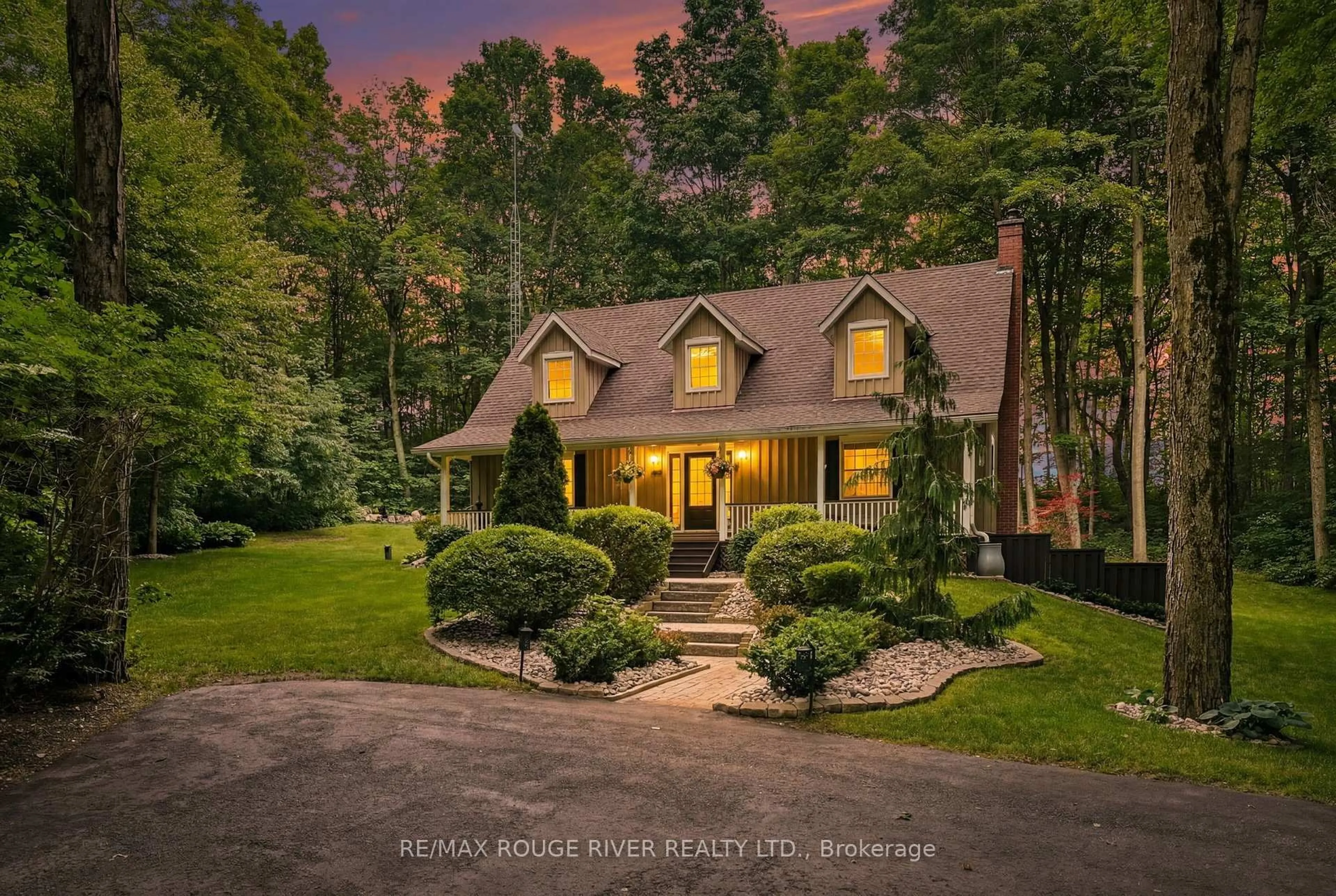 A pic from outside/outdoor area/front of a property/back of a property/a pic from drone, water/lake/river/ocean view for 2774 Les Davey Rd, Hamilton Township Ontario K0K 1C0