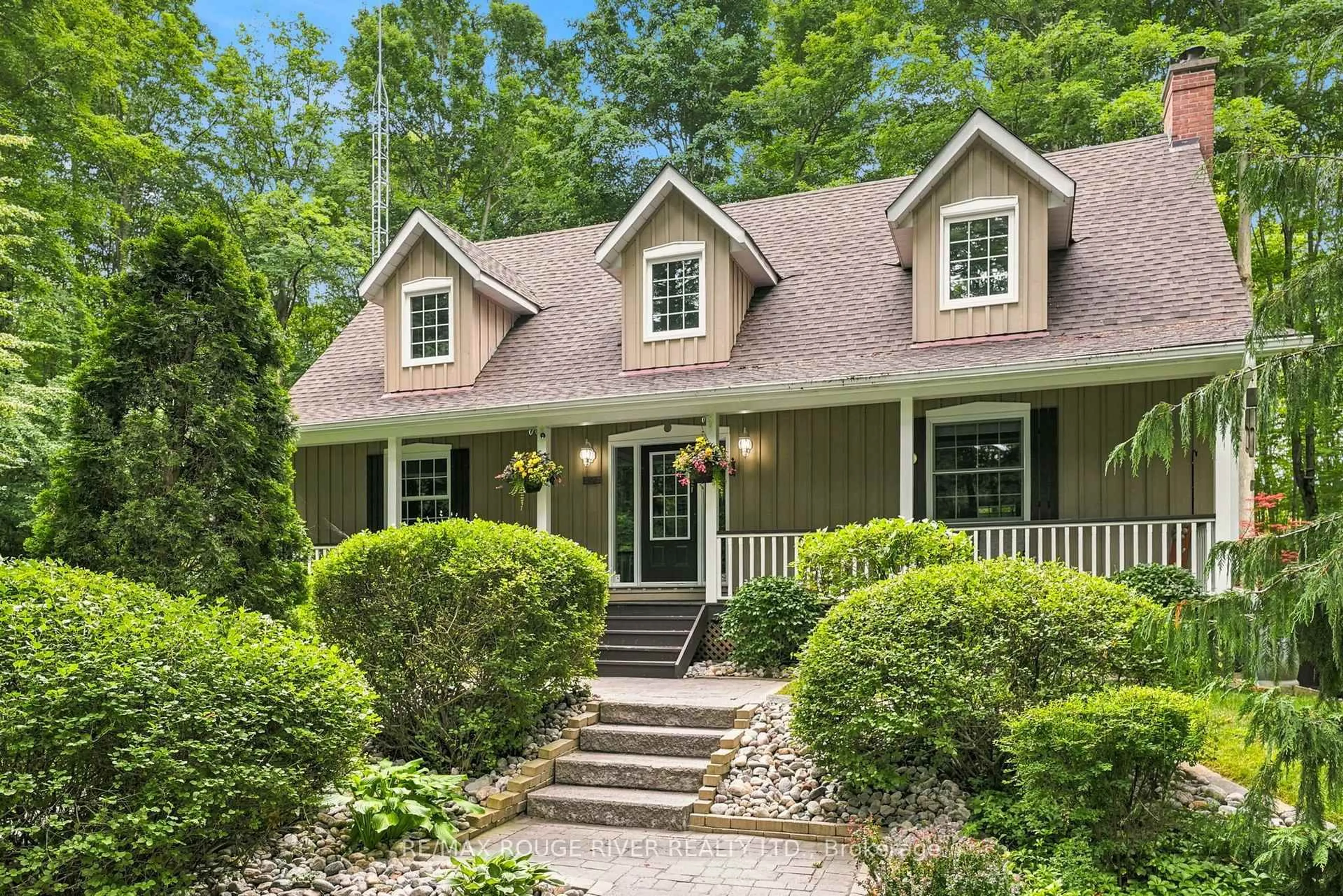 Home with vinyl exterior material, unknown for 2774 Les Davey Rd, Hamilton Township Ontario K0K 1C0