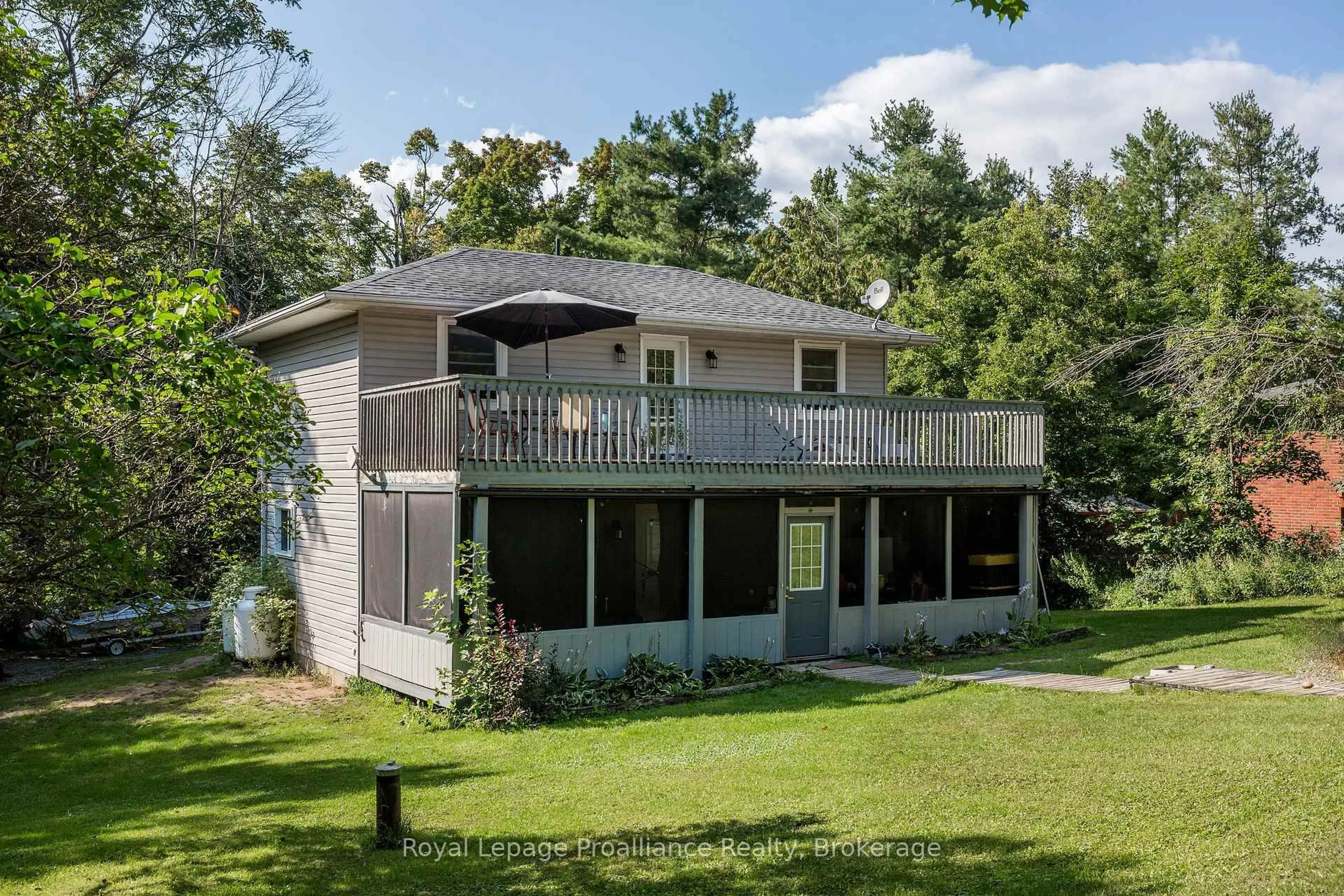Home with vinyl exterior material, water/lake/river/ocean view for 337 Lake Dalrymple Rd, Kawartha Lakes Ontario L0K 1W0