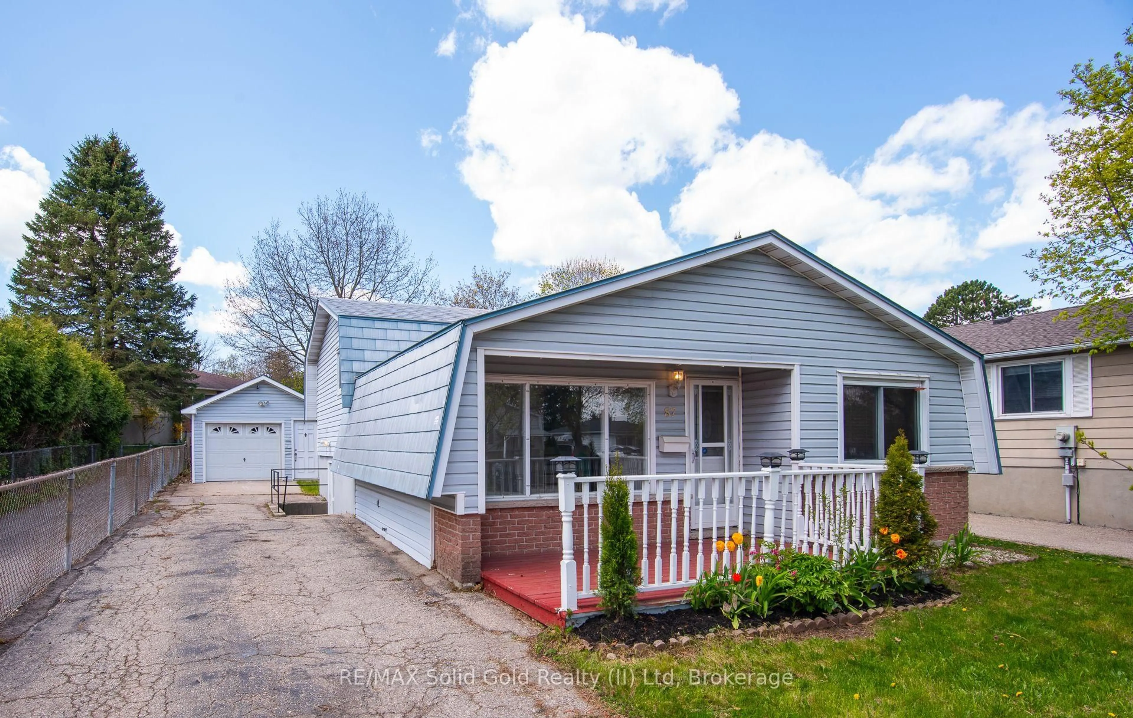 Home with vinyl exterior material, street for 87 Christopher Dr, Waterloo Ontario N2J 4J6