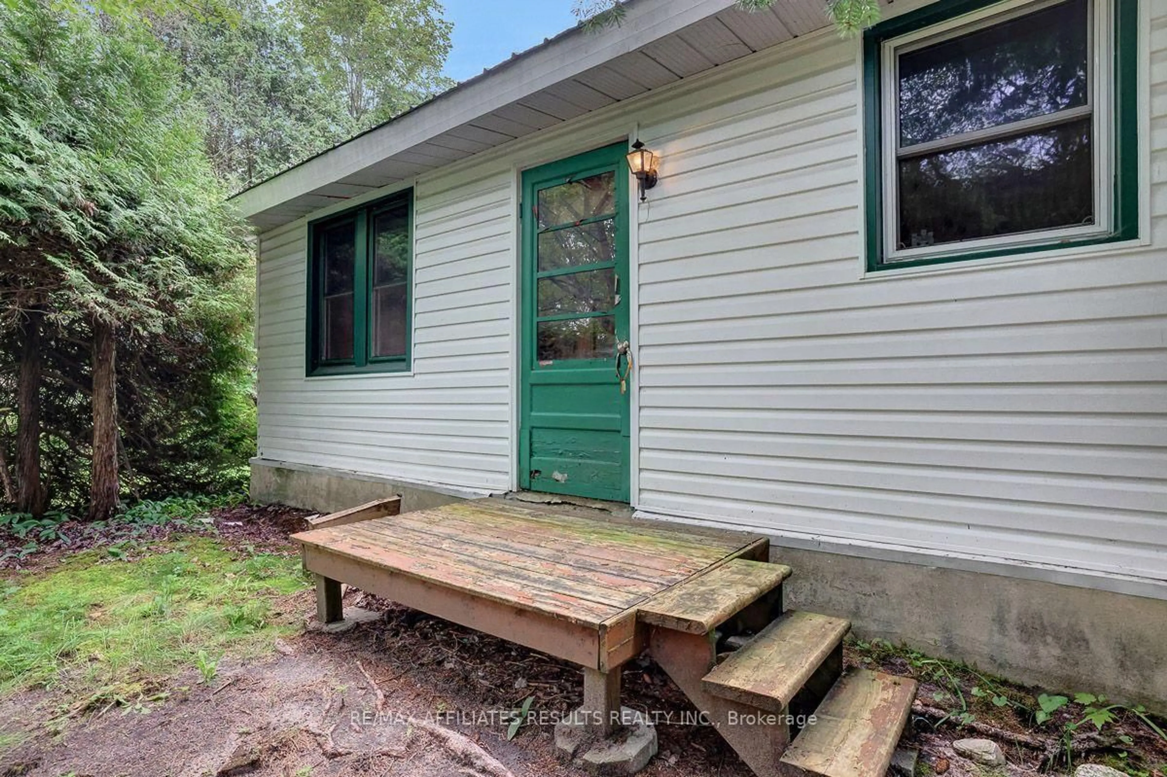 Unknown for 3326 Leroy St, Osgoode Ontario K0A 2W0