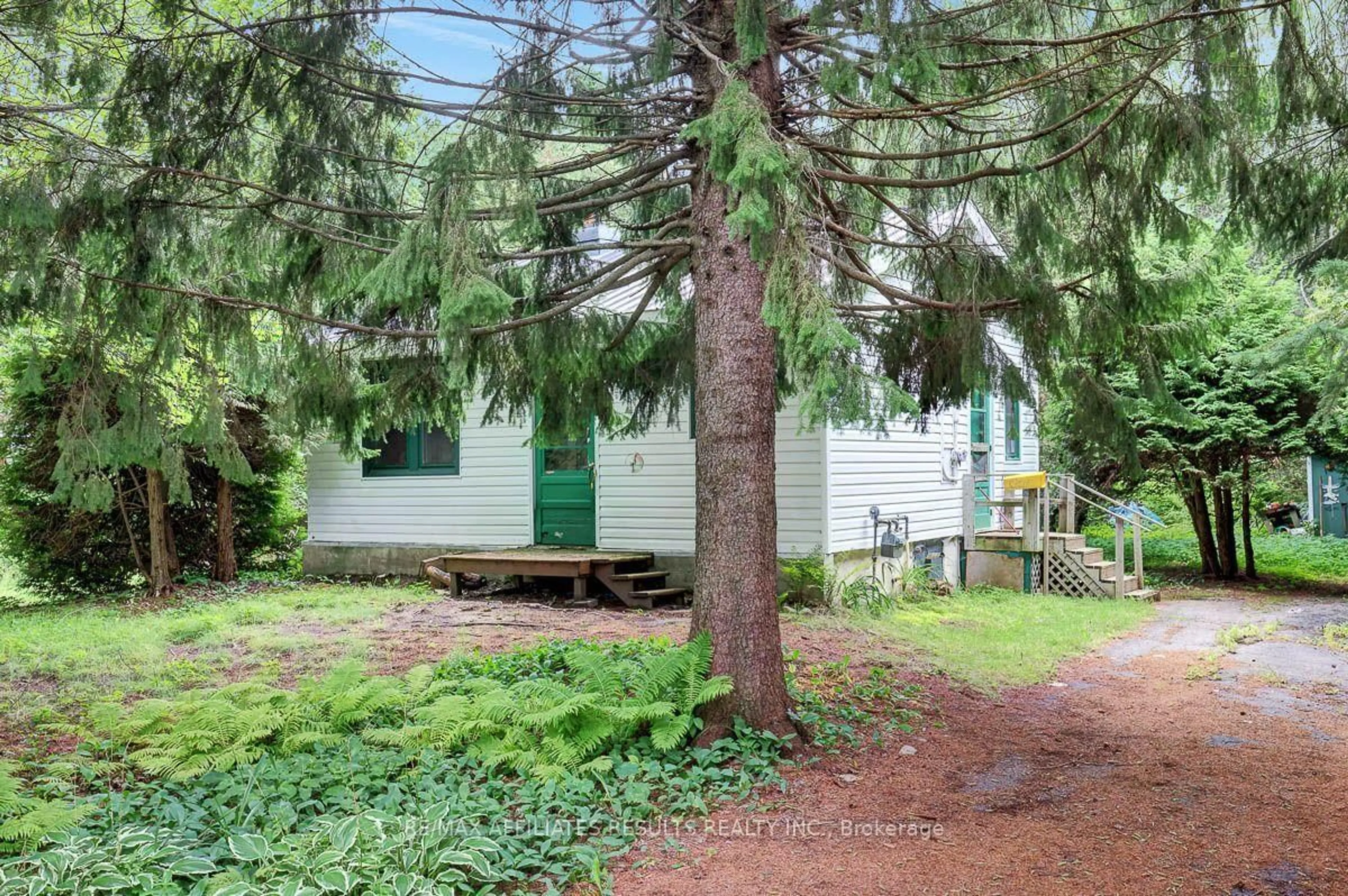 Patio, street for 3326 Leroy St, Osgoode Ontario K0A 2W0