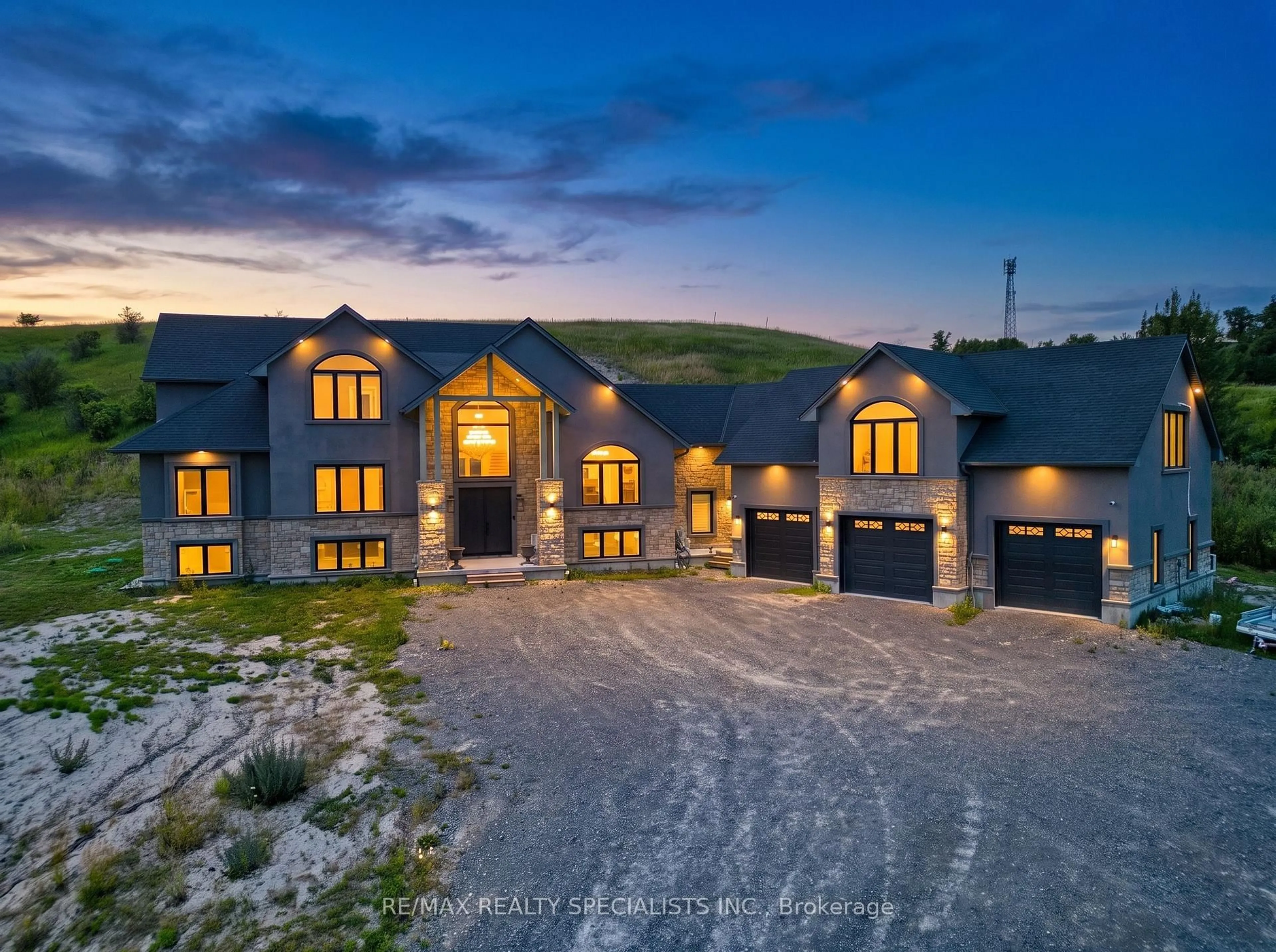 A pic from outside/outdoor area/front of a property/back of a property/a pic from drone, mountain view for 12846 County Rd 2 Rd, Cramahe Ontario K0K 1S0