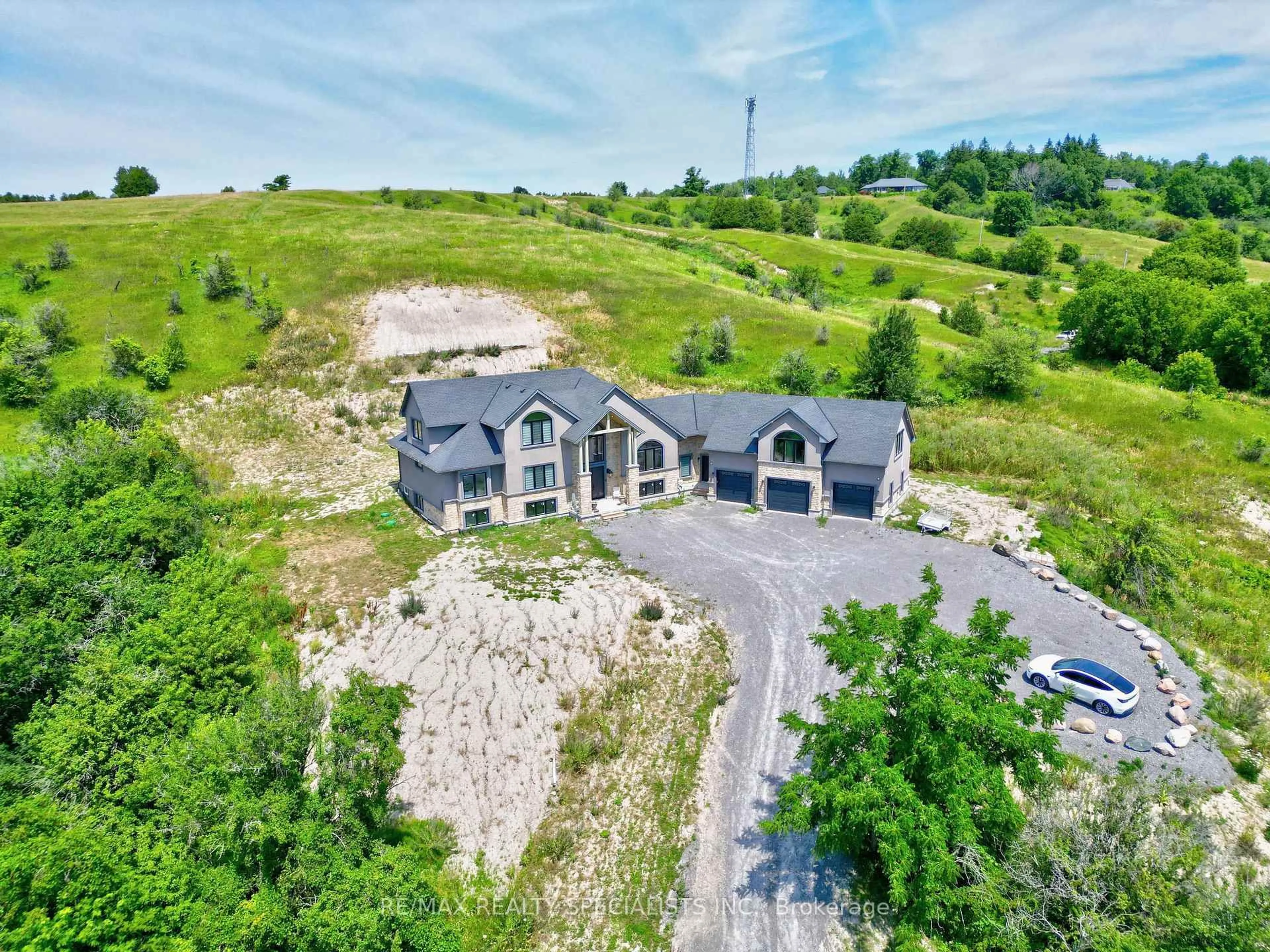 A pic from outside/outdoor area/front of a property/back of a property/a pic from drone, unknown for 12846 County Rd 2 Rd, Cramahe Ontario K0K 1S0