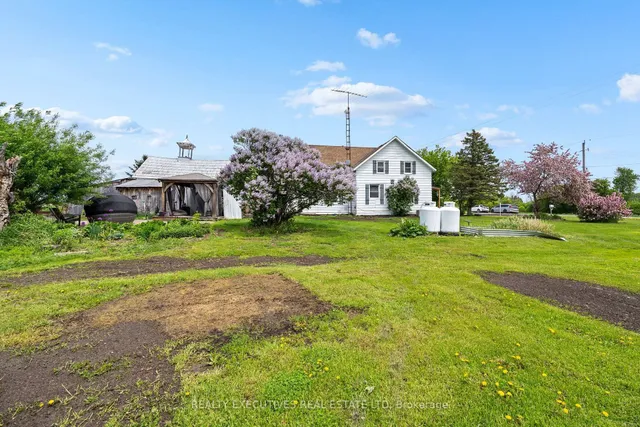 12689 River Rd, North Dundas 5