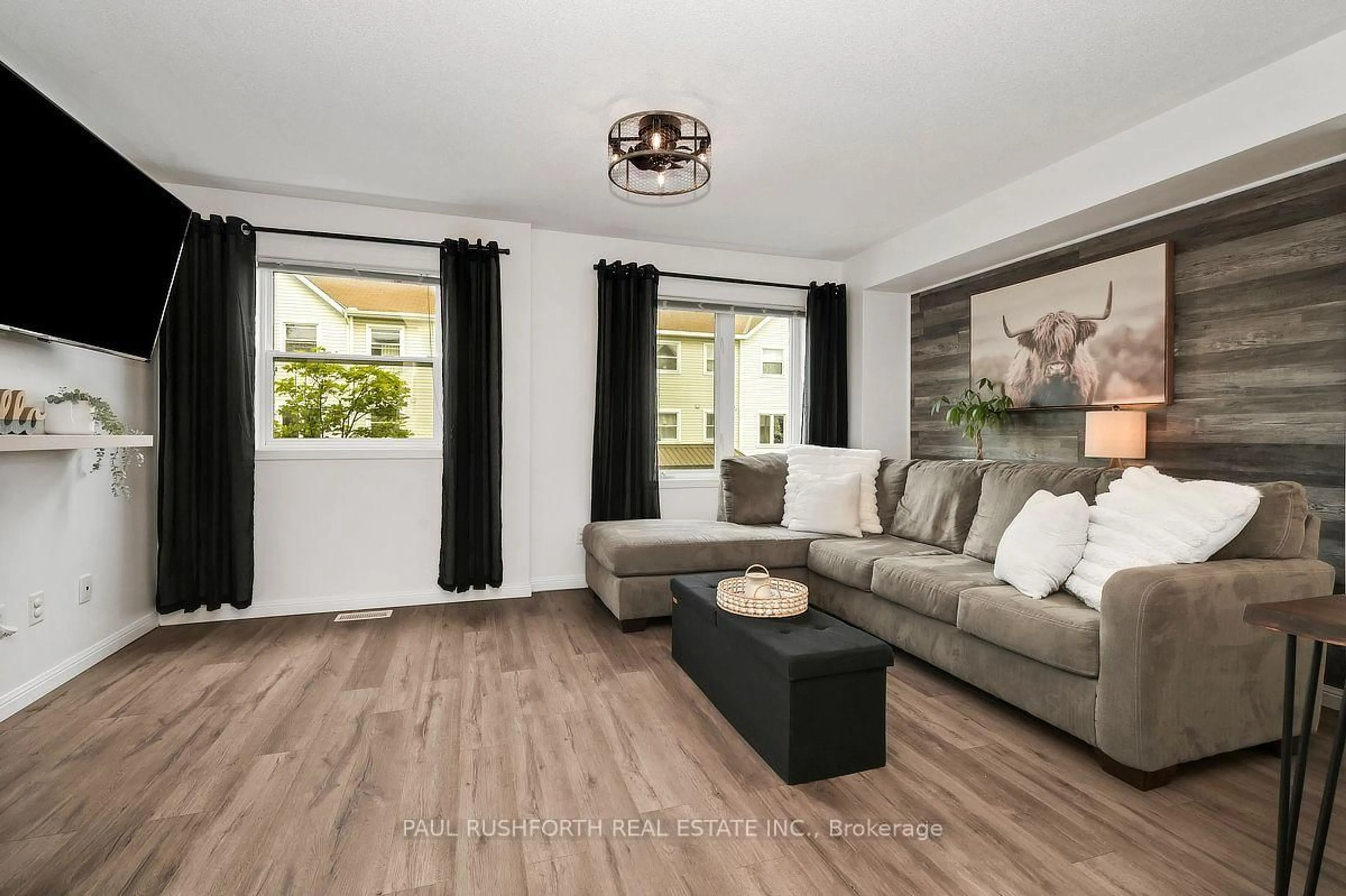 Living room with furniture, unknown for 766 Sanibel Private, Ottawa Ontario K2H 0A8