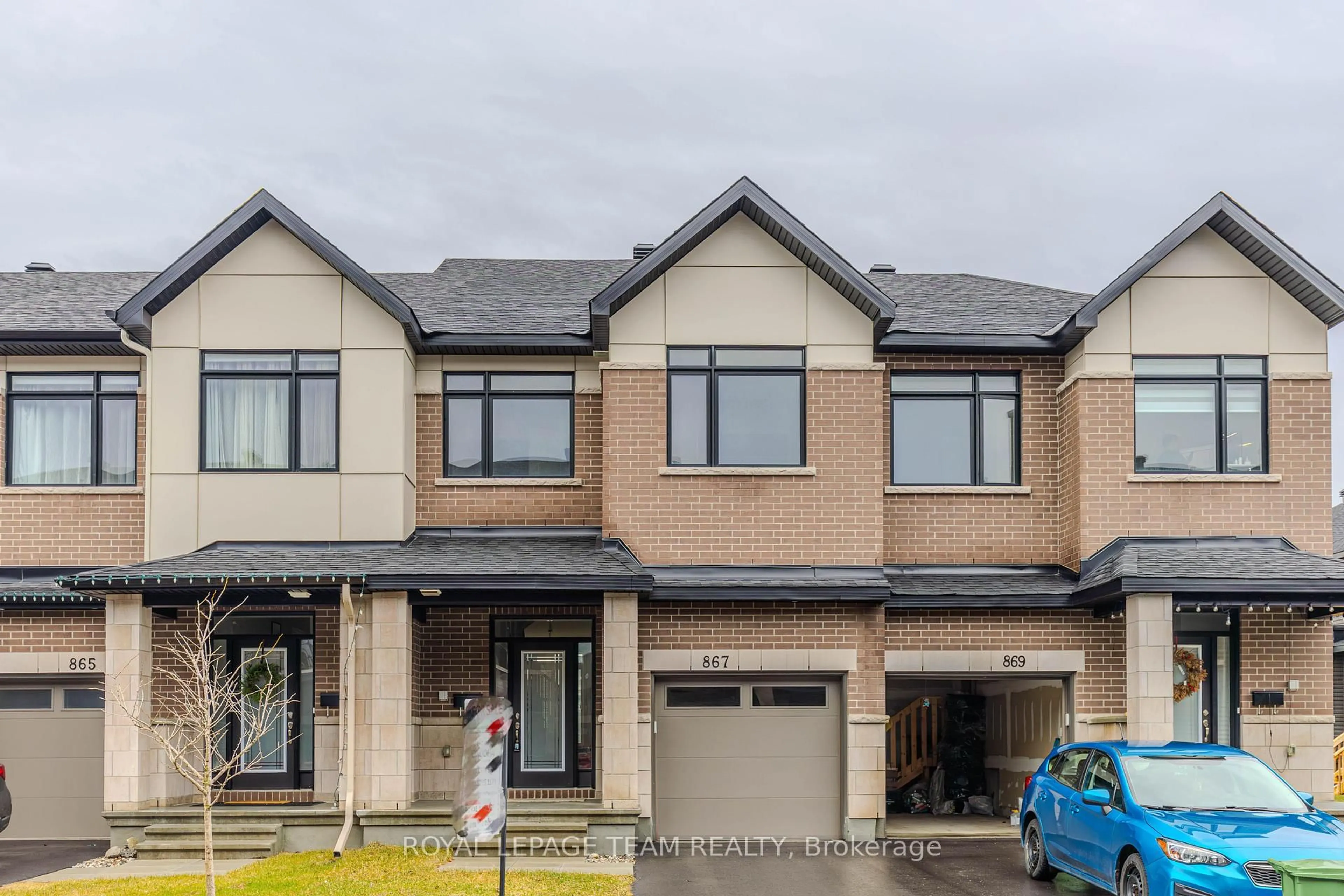 Home with brick exterior material, street for 867 Anciano Cres, Stittsville Ontario K2S 2R8