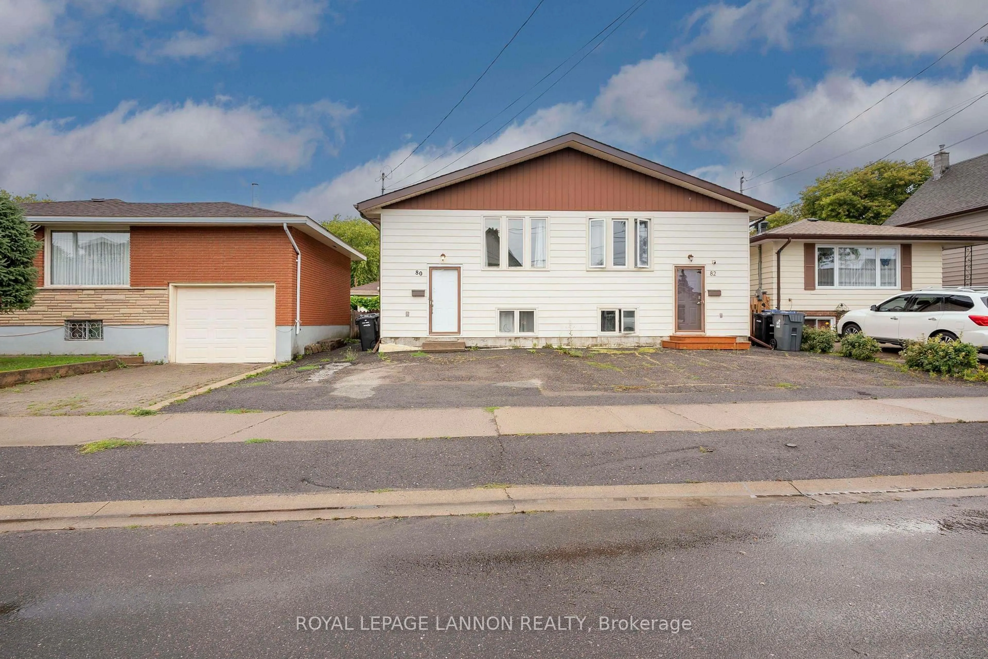 Unknown for 80 Peter St, Thunder Bay Ontario P7A 5H3