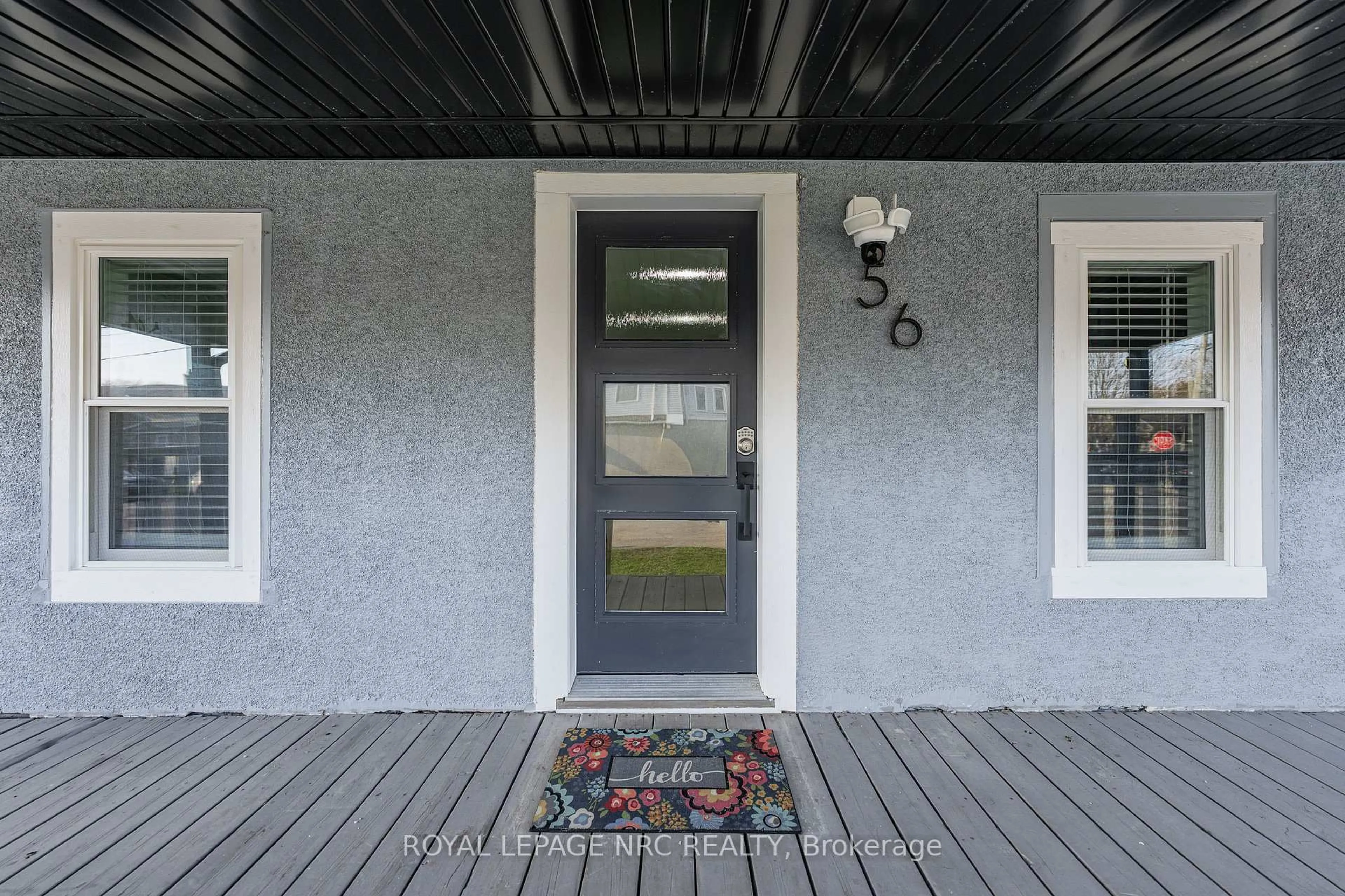 Indoor entryway for 56 Decew St, Port Colborne Ontario L3K 1C1