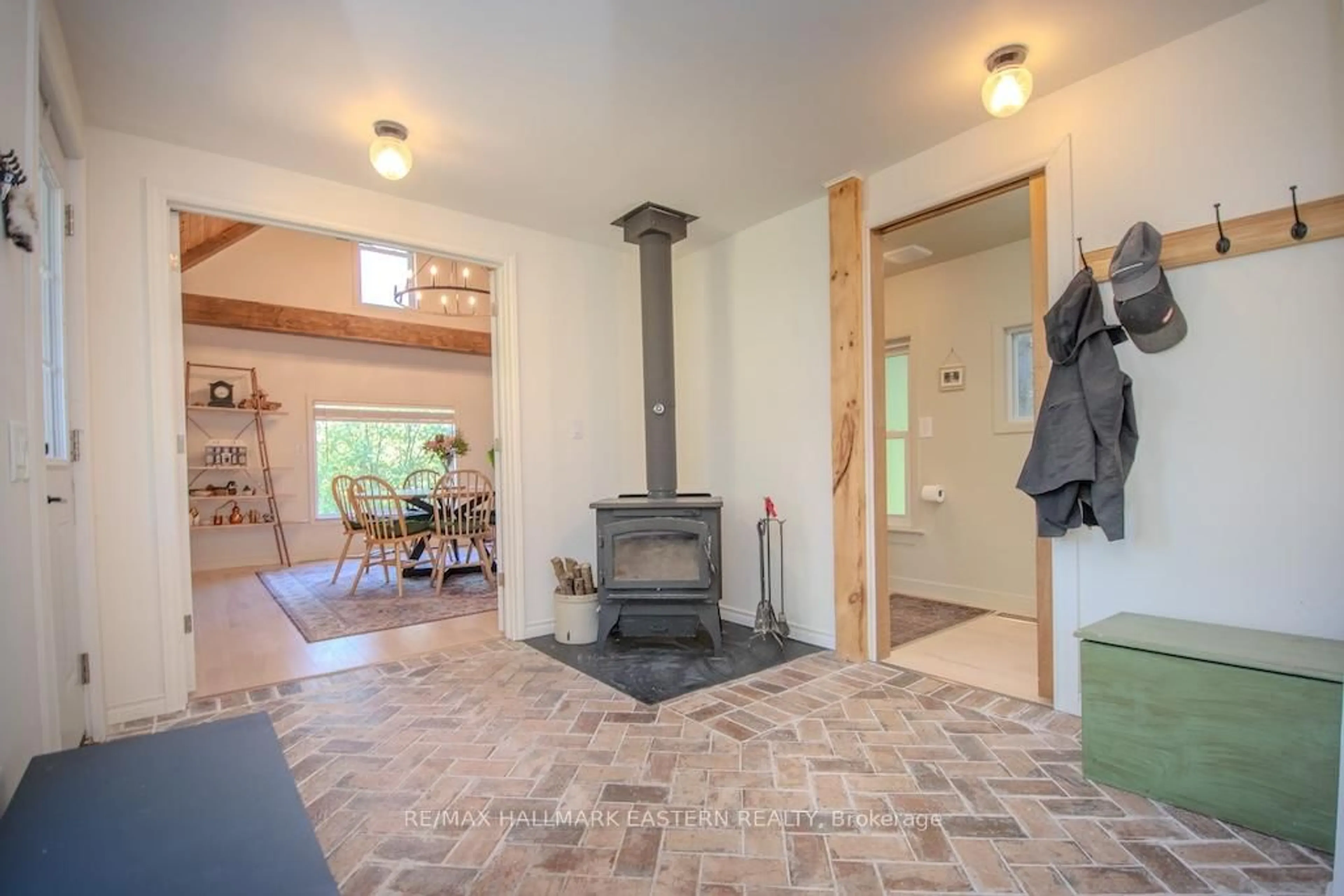 Indoor entryway for 2279 Pigeon Lake Rd, Kawartha Lakes Ontario K0M 1A0