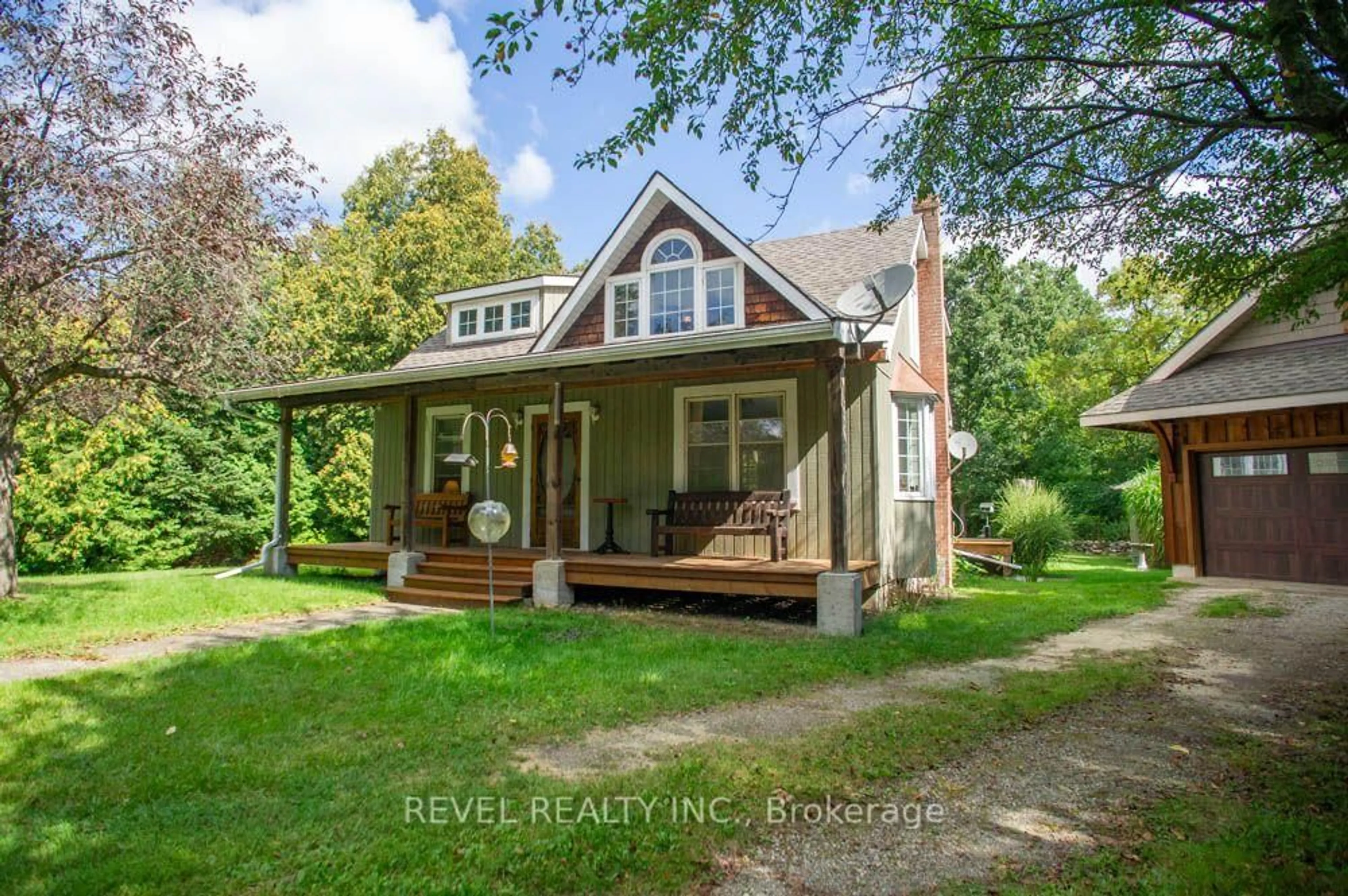 Home with vinyl exterior material, street for 777 Rest Acres Rd, Brantford Ontario N3T 0M9