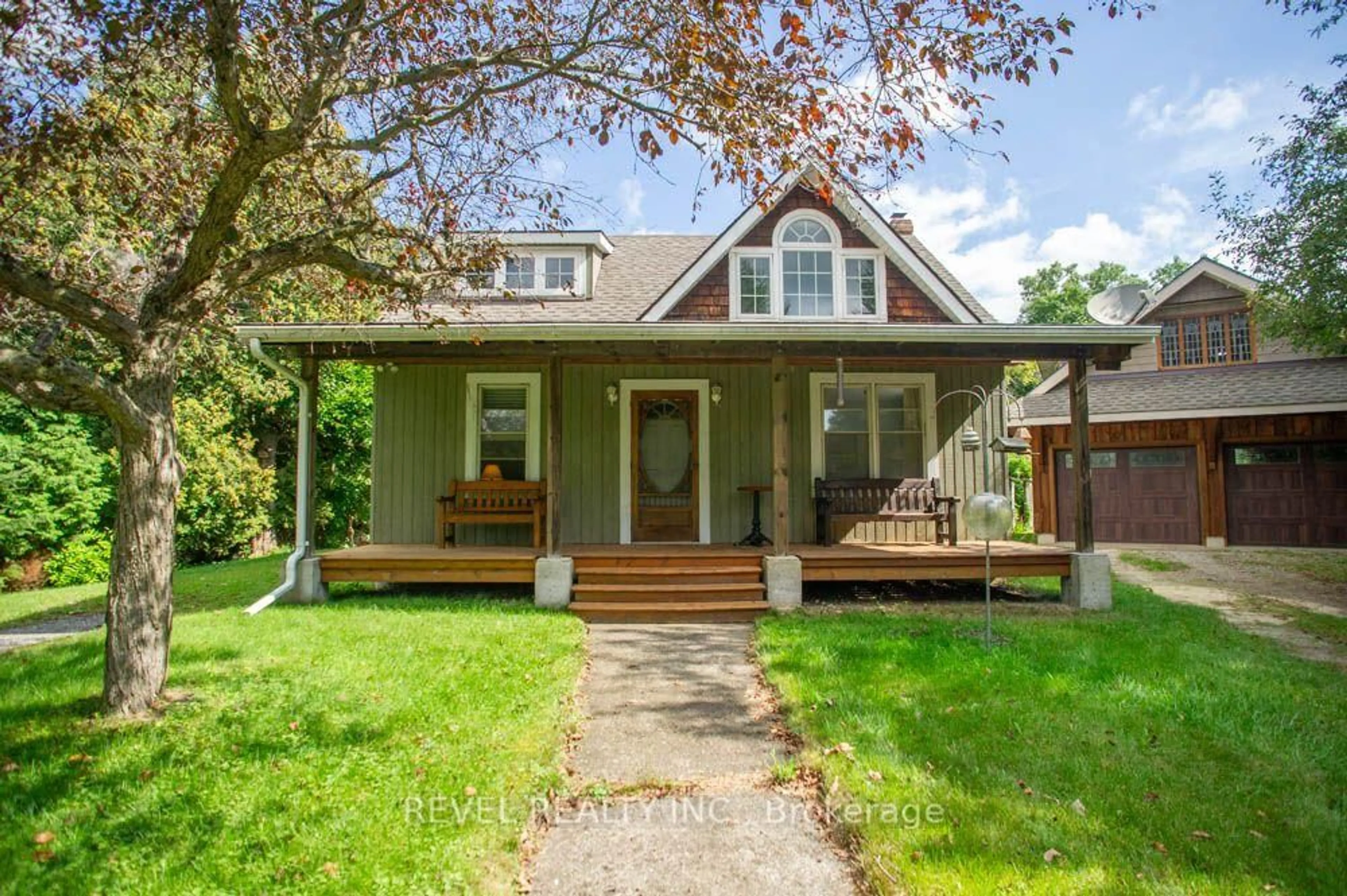 Home with vinyl exterior material, street for 777 Rest Acres Rd, Brantford Ontario N3T 0M9