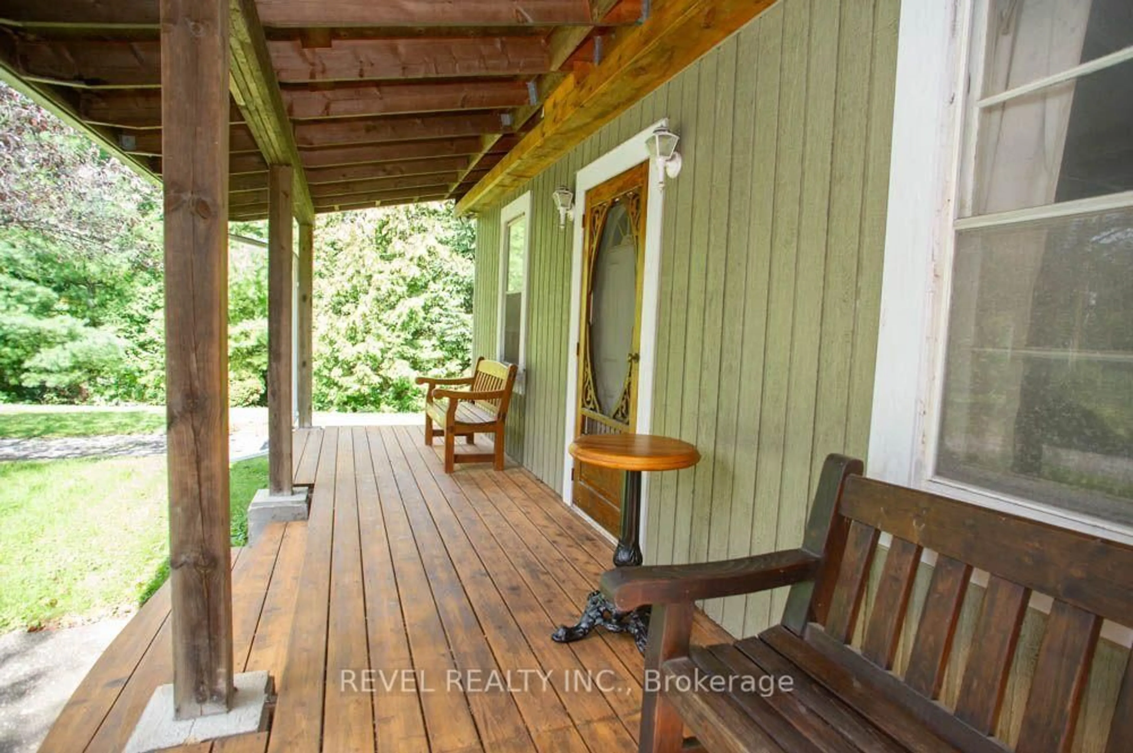 Patio, street for 777 Rest Acres Rd, Brantford Ontario N3T 0M9