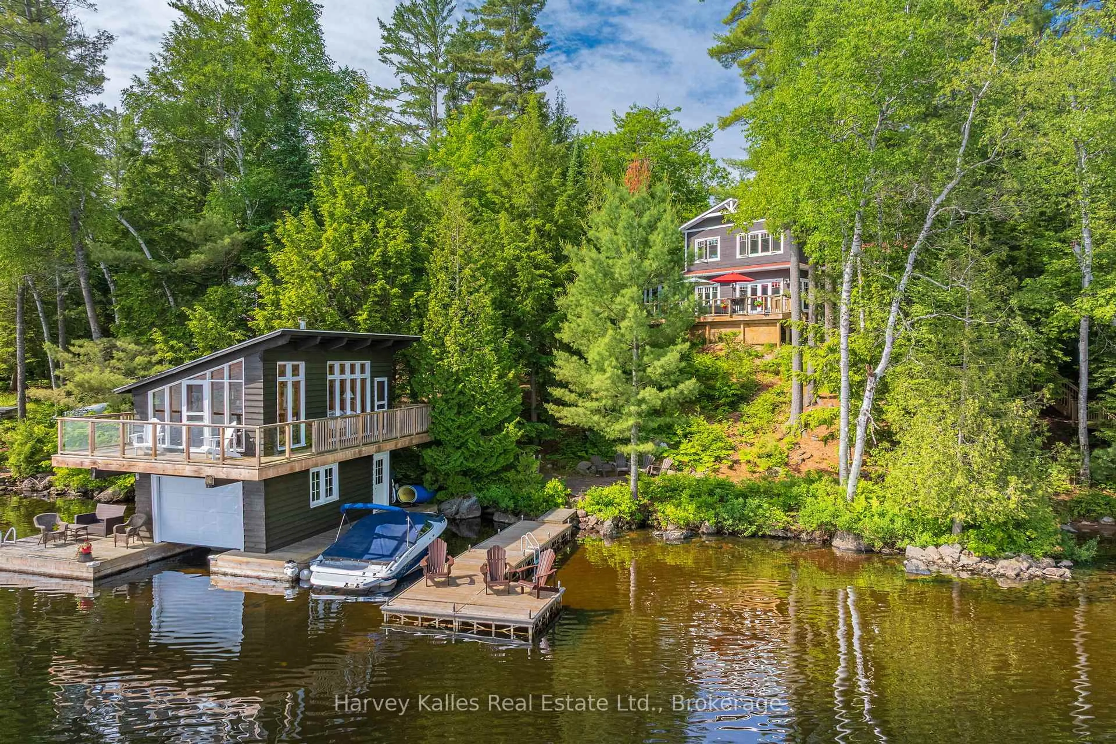 A pic from outside/outdoor area/front of a property/back of a property/a pic from drone, water/lake/river/ocean view for 1059 Bona Vista Rd, Lake of Bays Ontario P1H 2J3