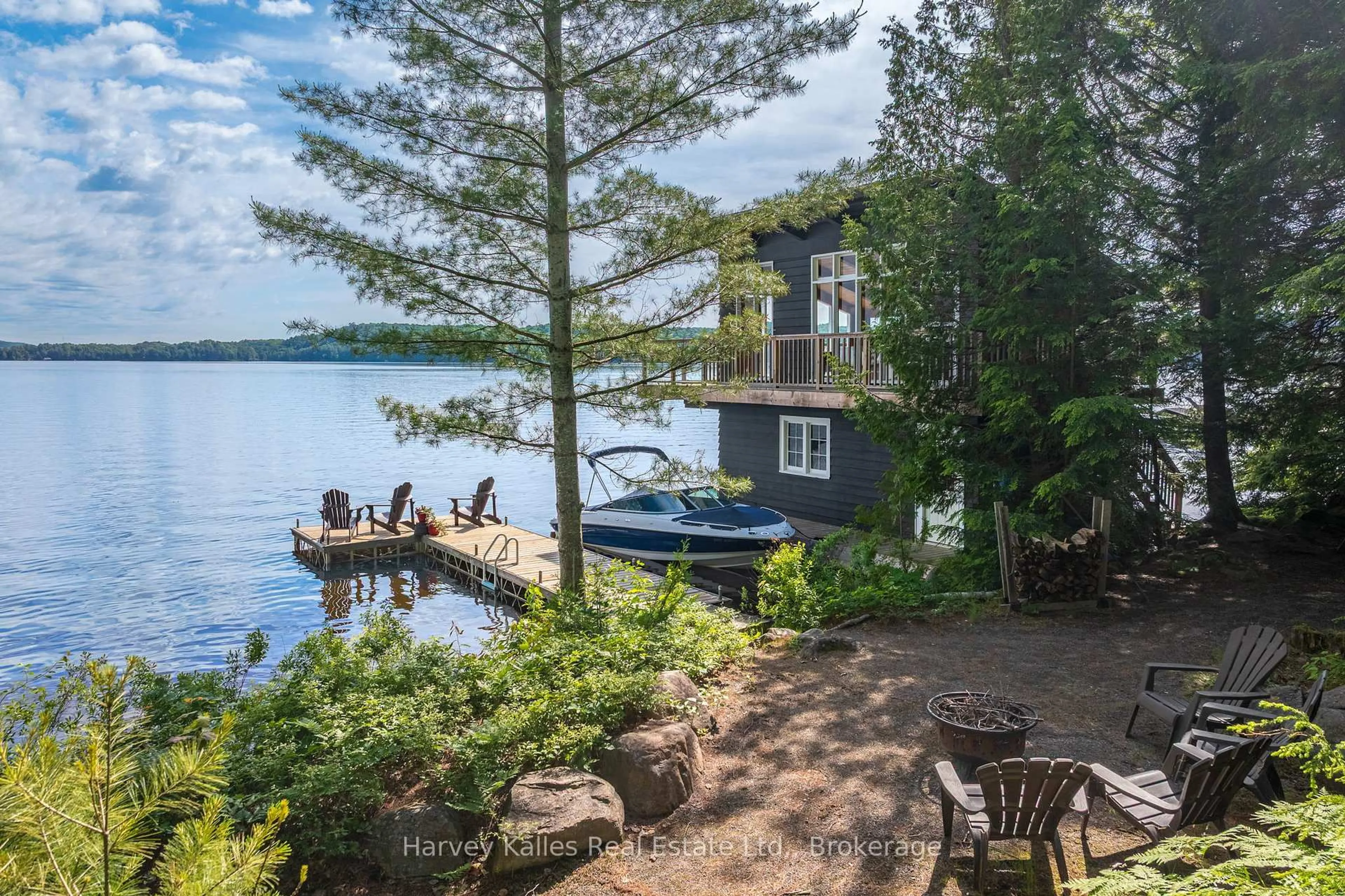 Patio, water/lake/river/ocean view for 1059 Bona Vista Rd, Lake of Bays Ontario P1H 2J3
