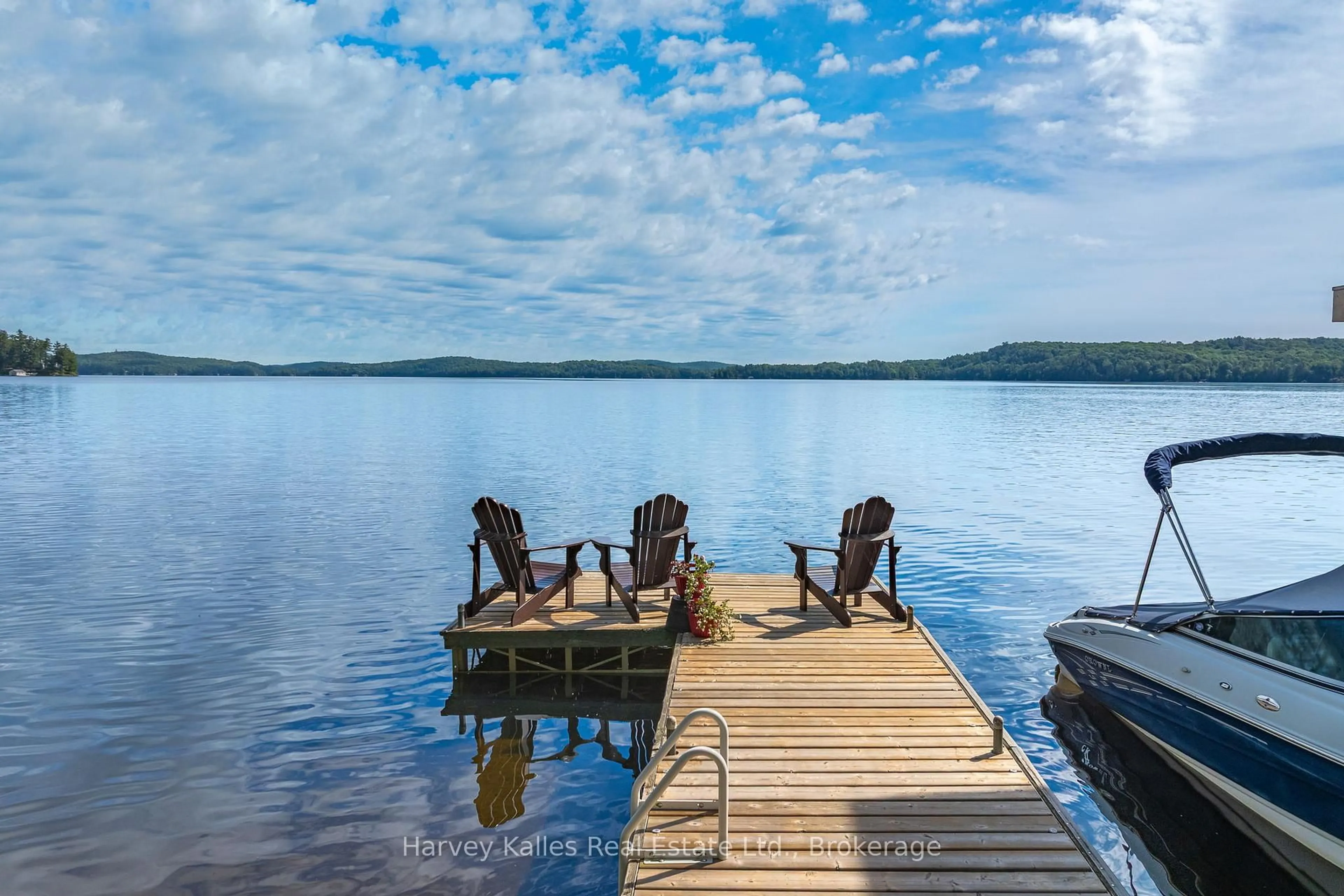 Patio, water/lake/river/ocean view for 1059 Bona Vista Rd, Lake of Bays Ontario P1H 2J3