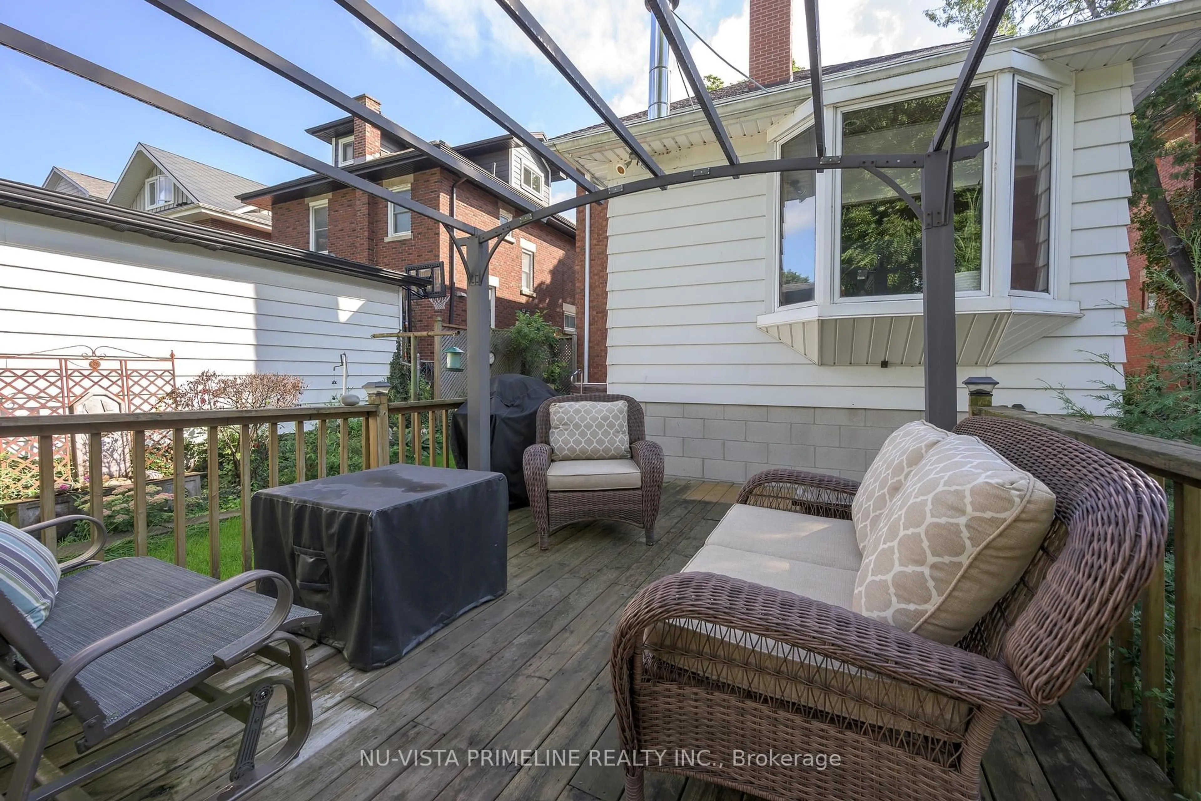Patio, street for 83 Thornton Ave, London East Ontario N5Y 2Y4