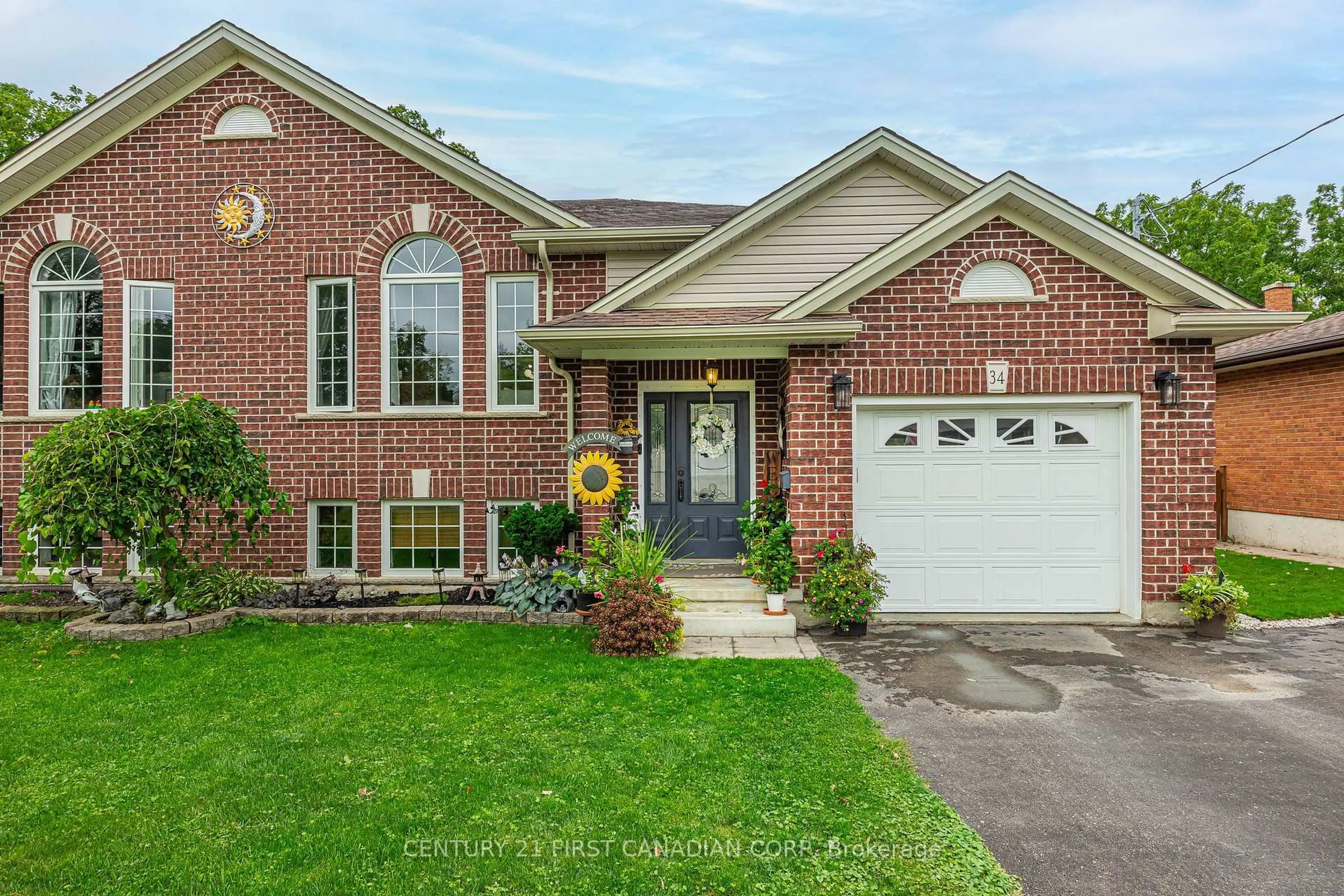 Home with brick exterior material, street for 34 Brock St, St. Thomas Ontario N5P 2B2