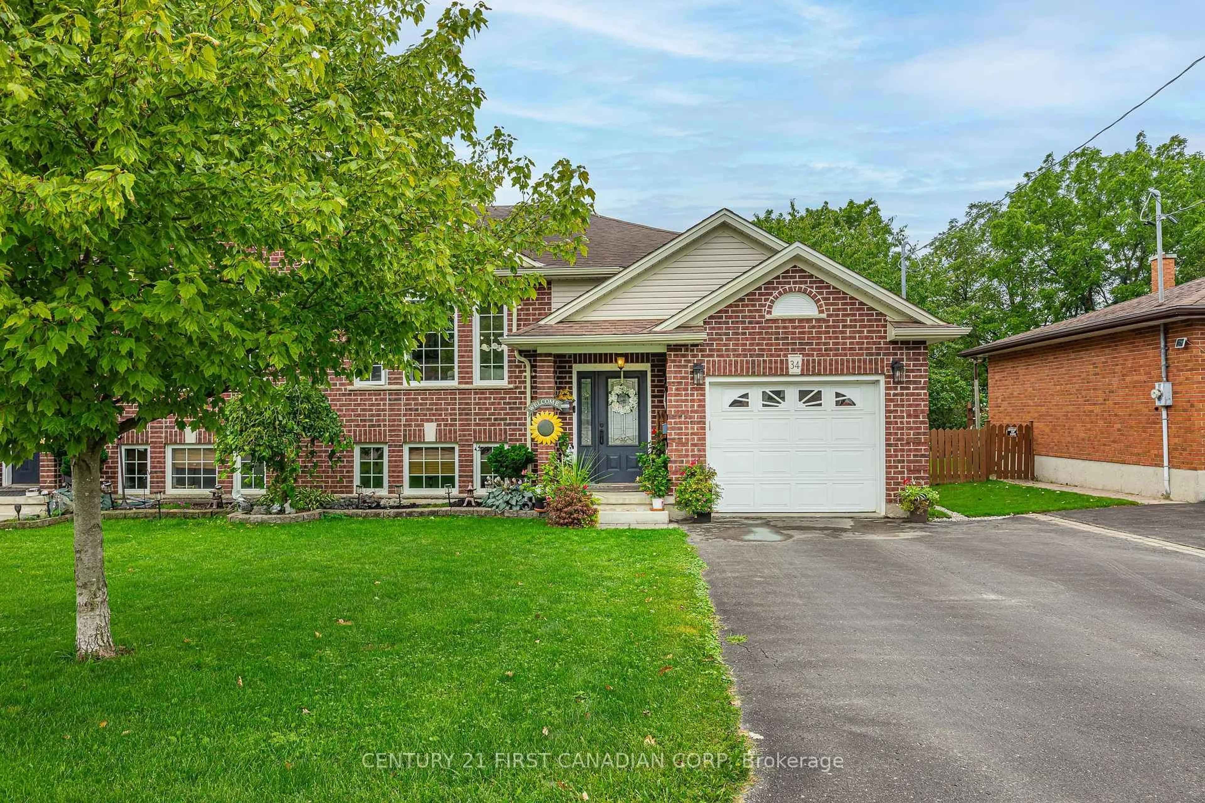 Home with brick exterior material, street for 34 Brock St, St. Thomas Ontario N5P 2B2