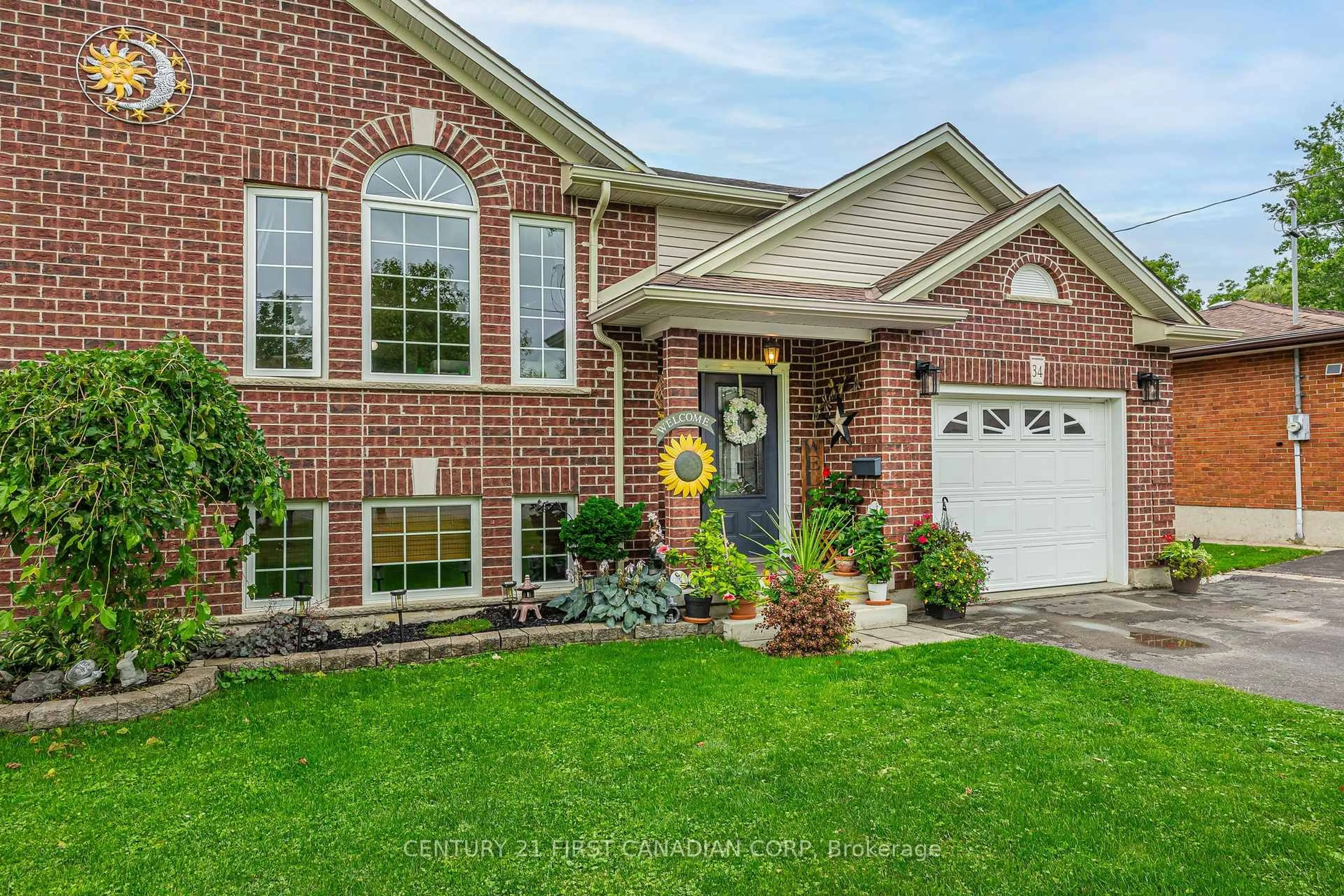 Home with brick exterior material, street for 34 Brock St, St. Thomas Ontario N5P 2B2