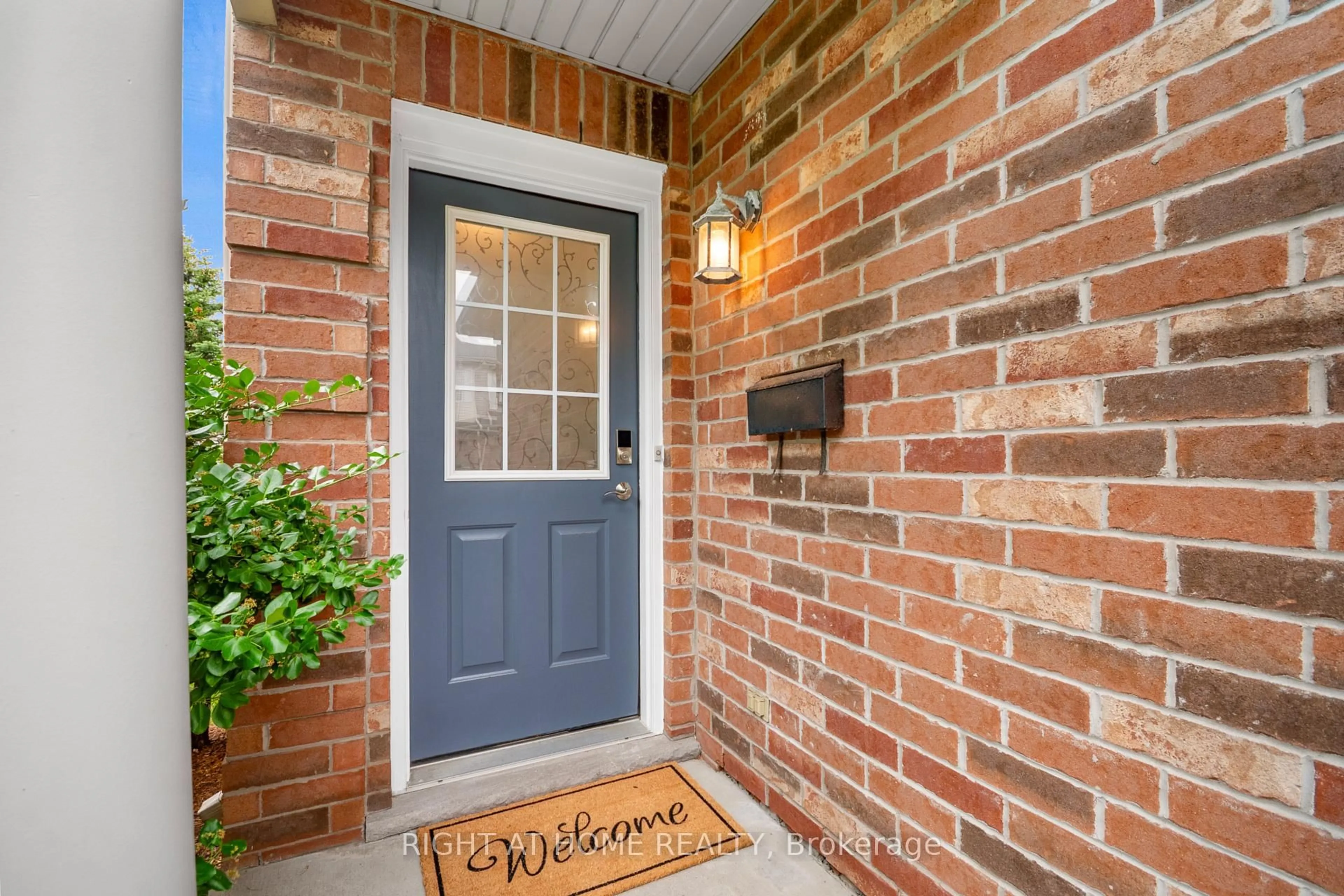 Home with brick exterior material, street for 320 Ambleside Dr #87, London North Ontario N6G 5H8