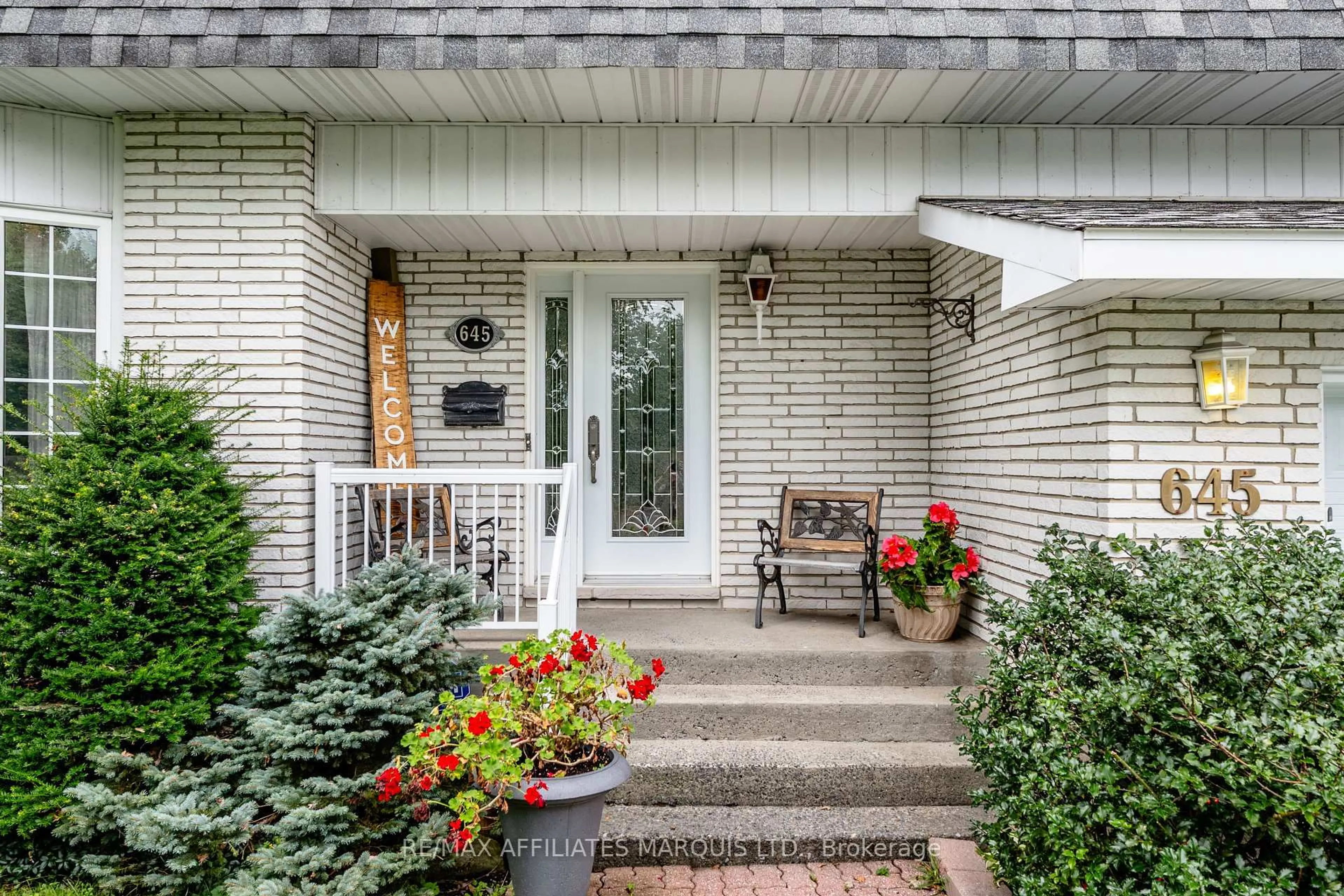 Unknown for 645 Dundas Cres, Cornwall Ontario K6H 6L1