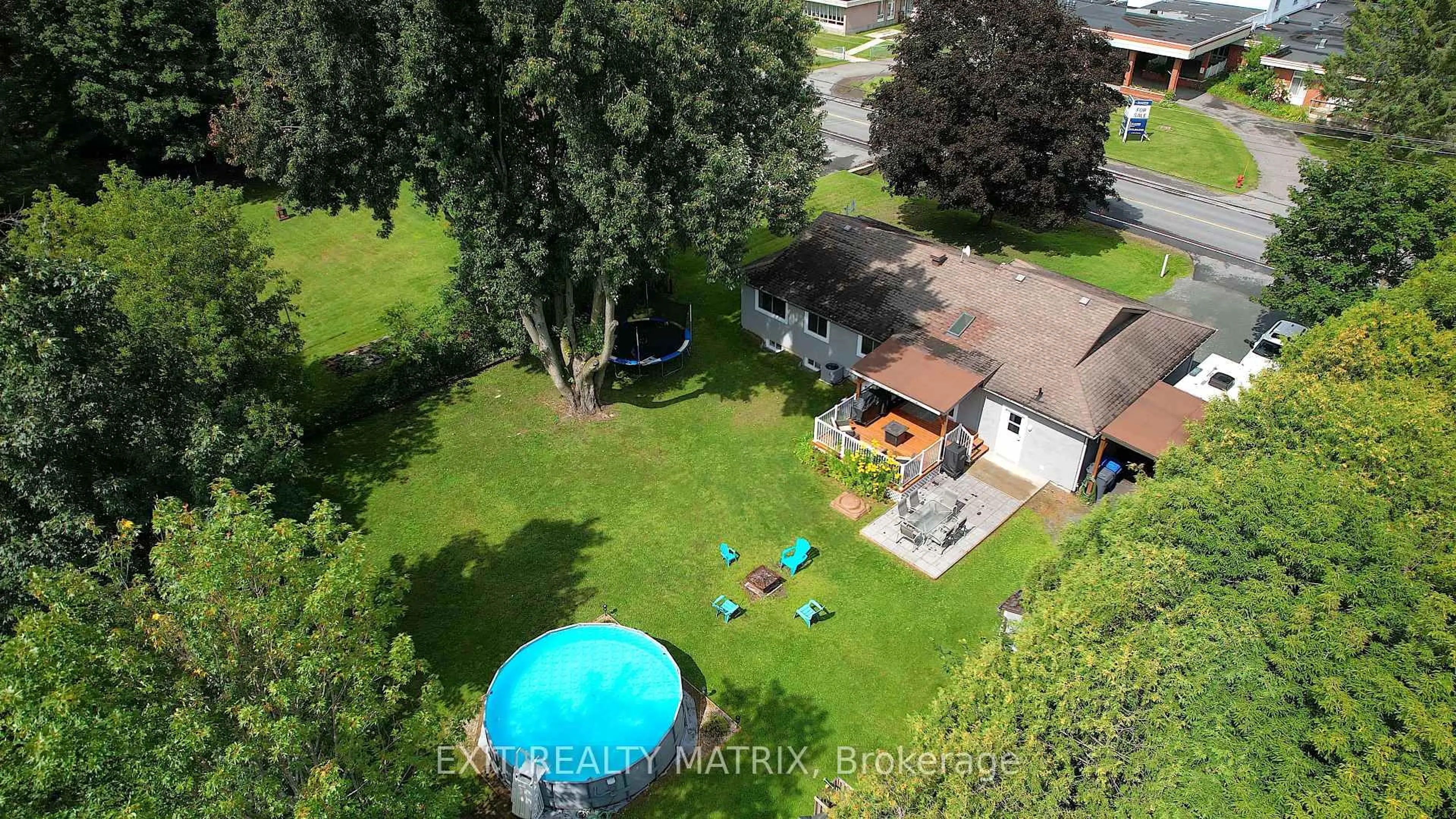 A pic from outside/outdoor area/front of a property/back of a property/a pic from drone, unknown for 415 Front Rd, Champlain Ontario K0B 1K0
