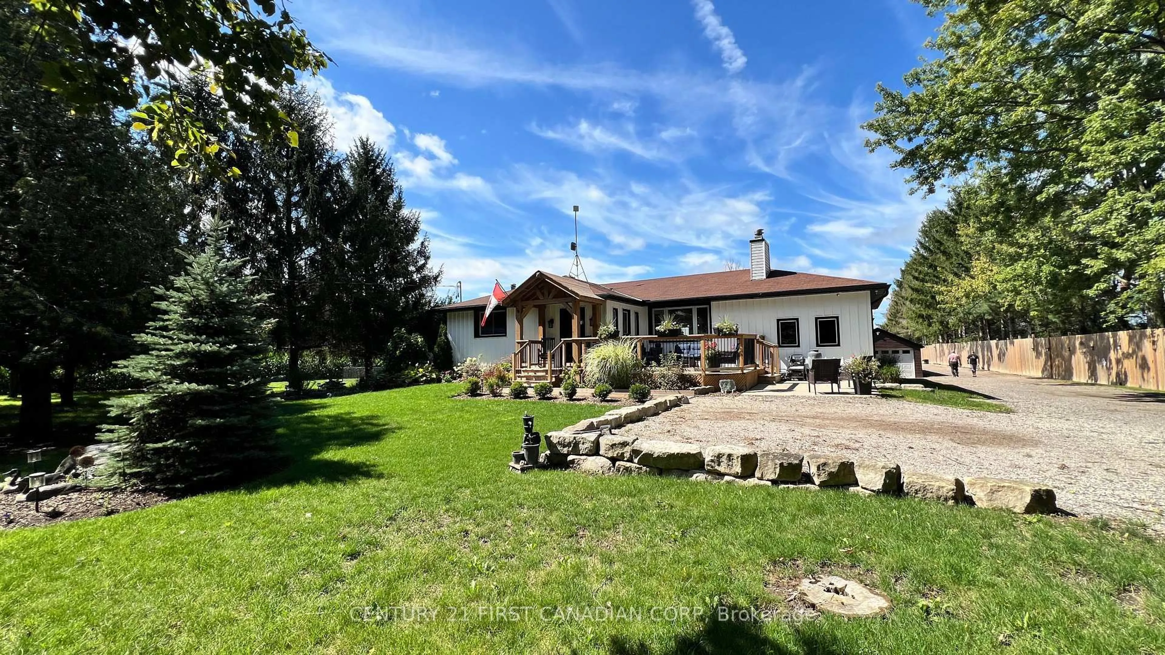 A pic from outside/outdoor area/front of a property/back of a property/a pic from drone, building for 20883 REBECCA Rd, Thames Centre Ontario N0E 1W0