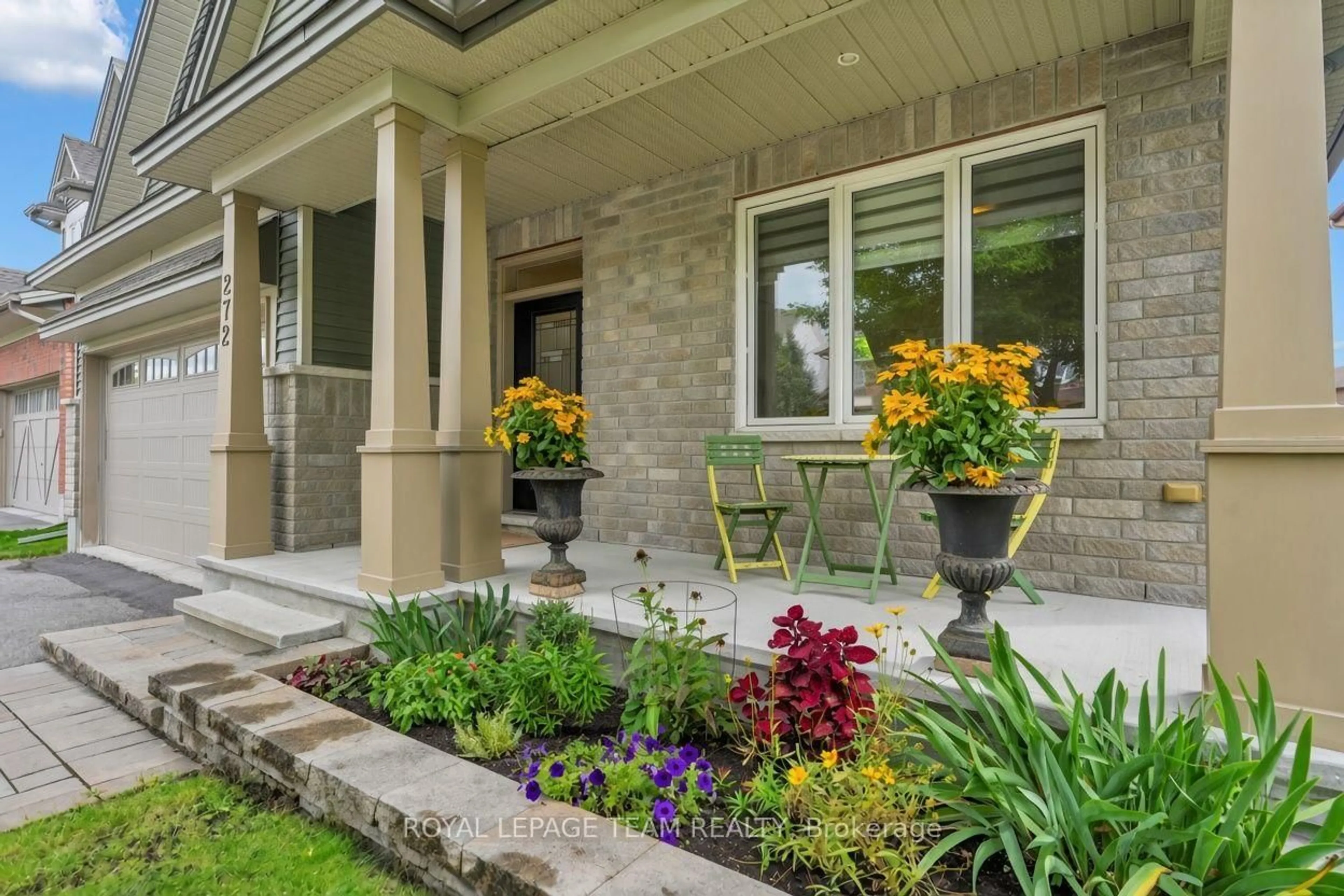 Patio, street for 272 Via San Marino St, Ottawa Ontario K2J 5X9