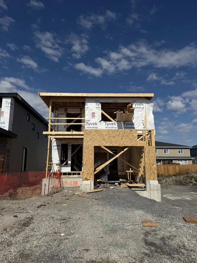 238 Dr Richard James Cres, Loyalist 2