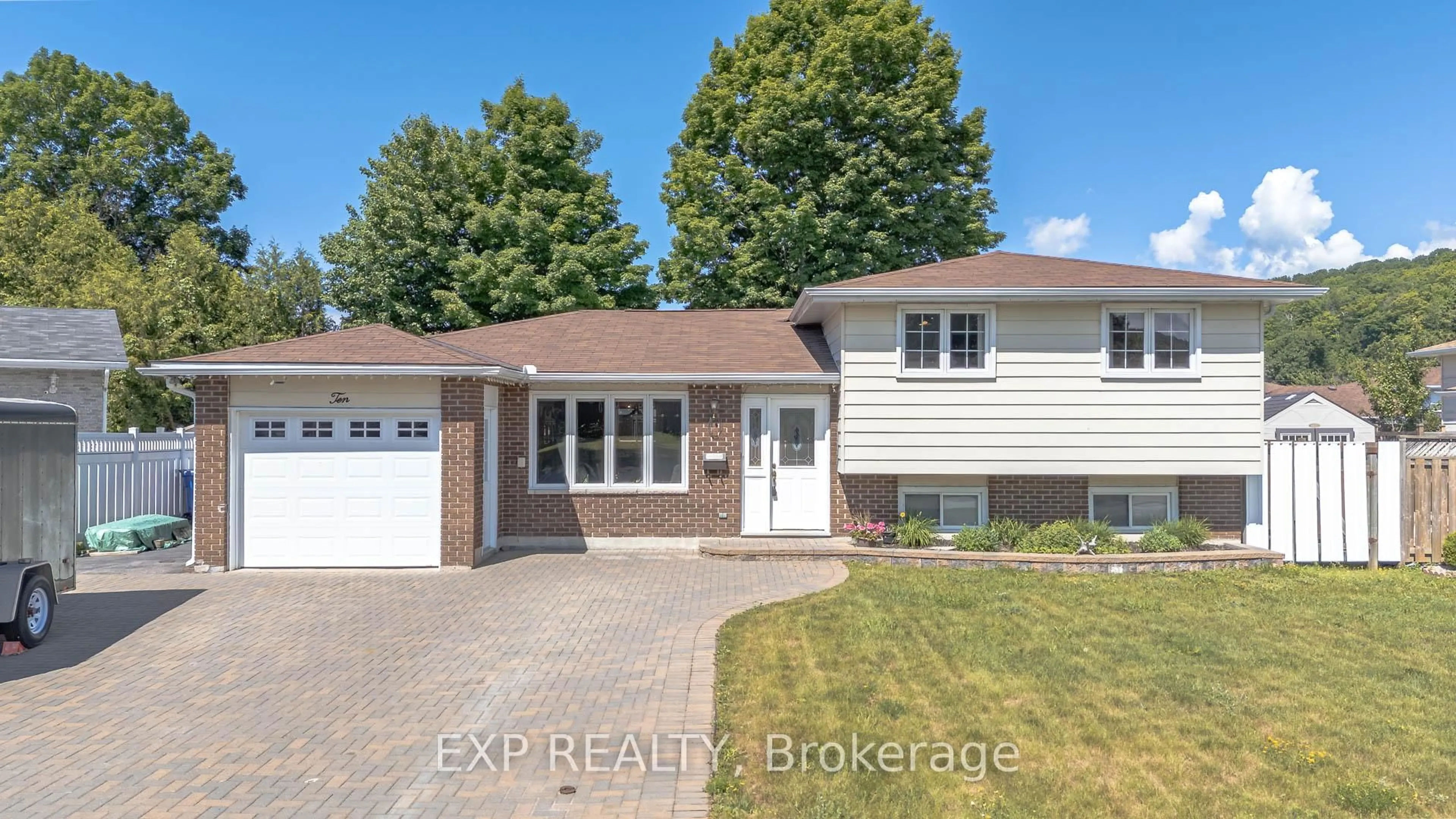 Home with brick exterior material, street for 10 Kathryn Cres, North Bay Ontario P1B 8P4