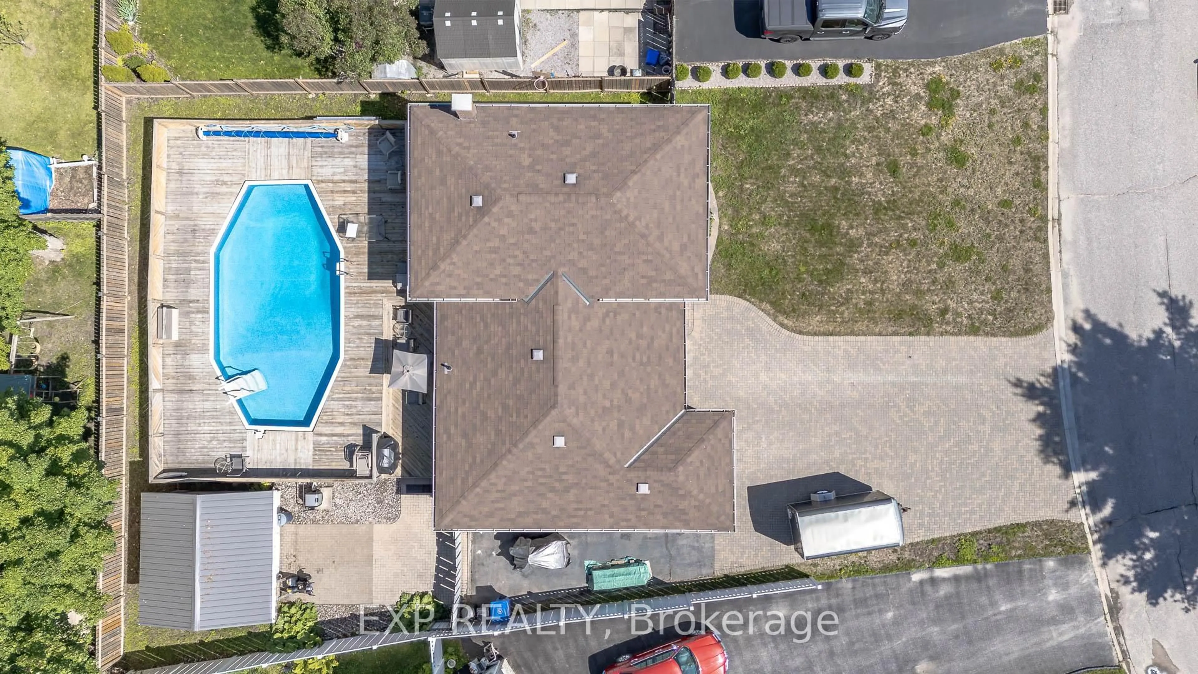 A pic from outside/outdoor area/front of a property/back of a property/a pic from drone, unknown for 10 Kathryn Cres, North Bay Ontario P1B 8P4