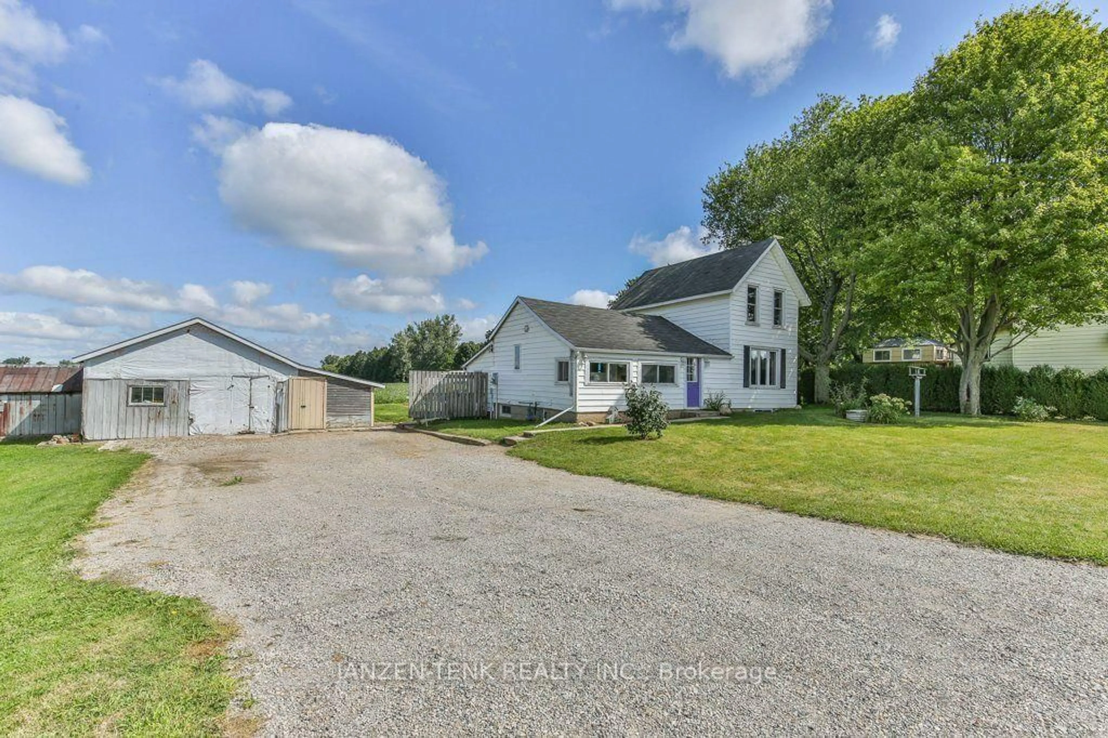 A pic from outside/outdoor area/front of a property/back of a property/a pic from drone, street for 53418 Calton Line, Malahide Ontario N5H 2R5