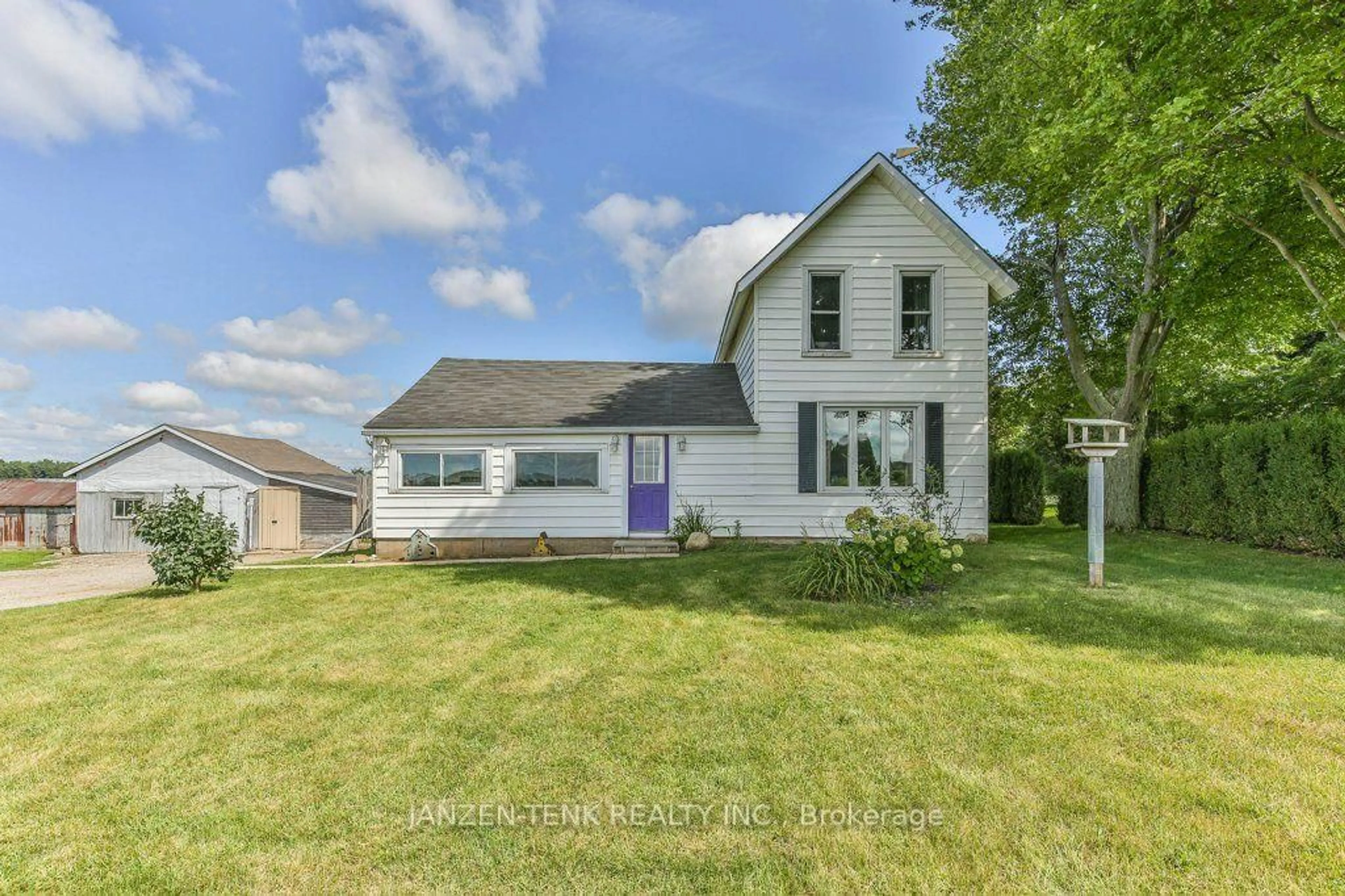 A pic from outside/outdoor area/front of a property/back of a property/a pic from drone, street for 53418 Calton Line, Malahide Ontario N5H 2R5