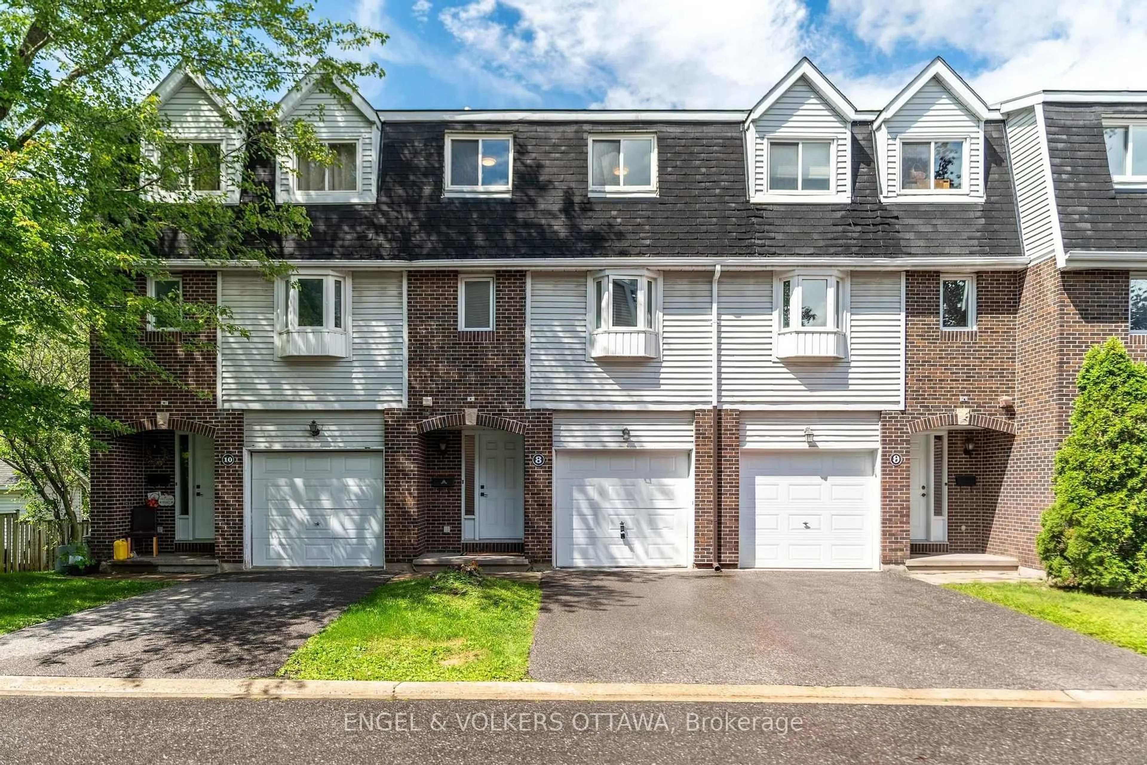 A pic from outside/outdoor area/front of a property/back of a property/a pic from drone, street for 8 Almond Lane, Ottawa Ontario K2L 3T2