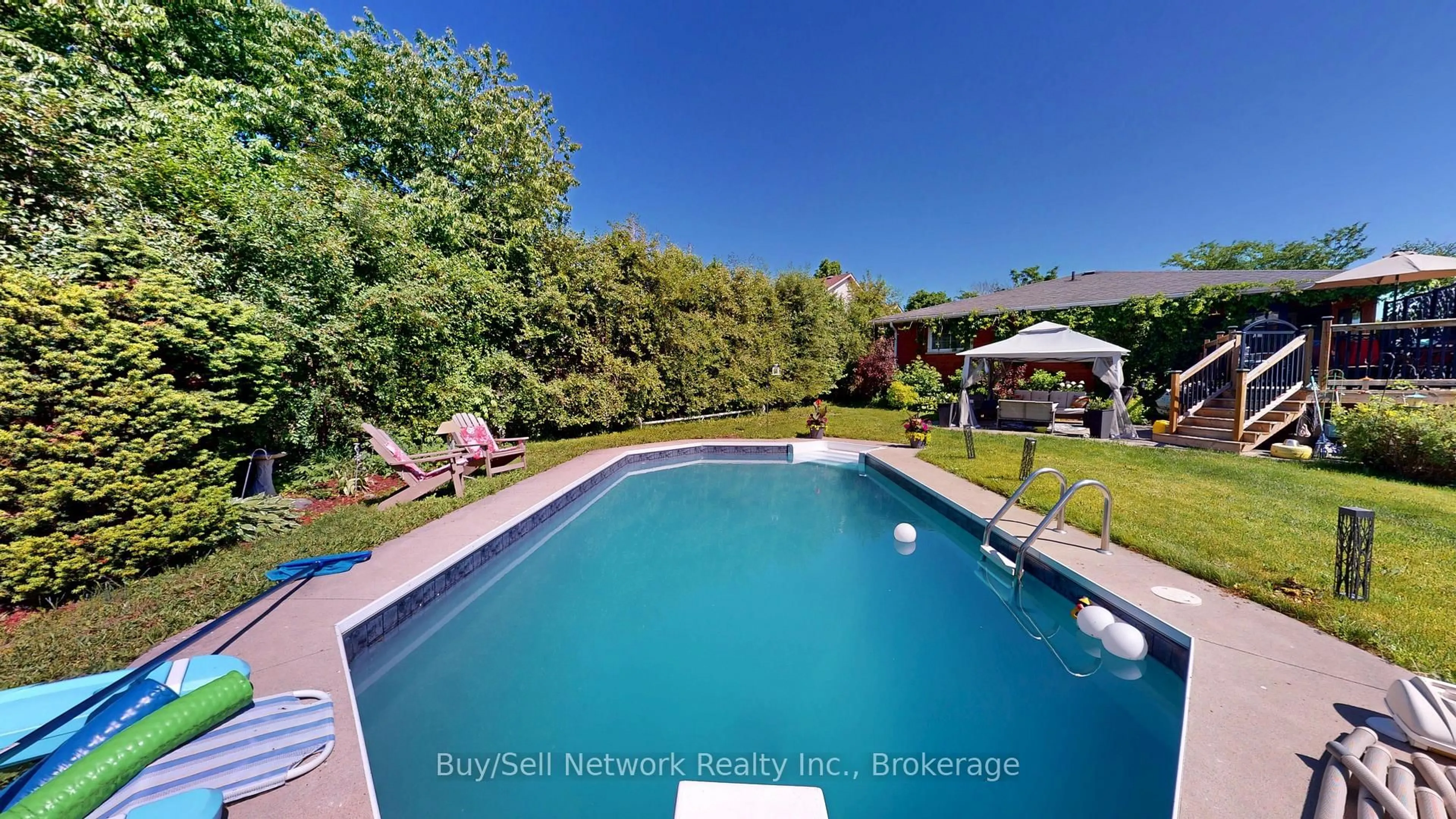 Pool for 2504 Idyllwood Cres, Peterborough Ontario K9L 1Y9