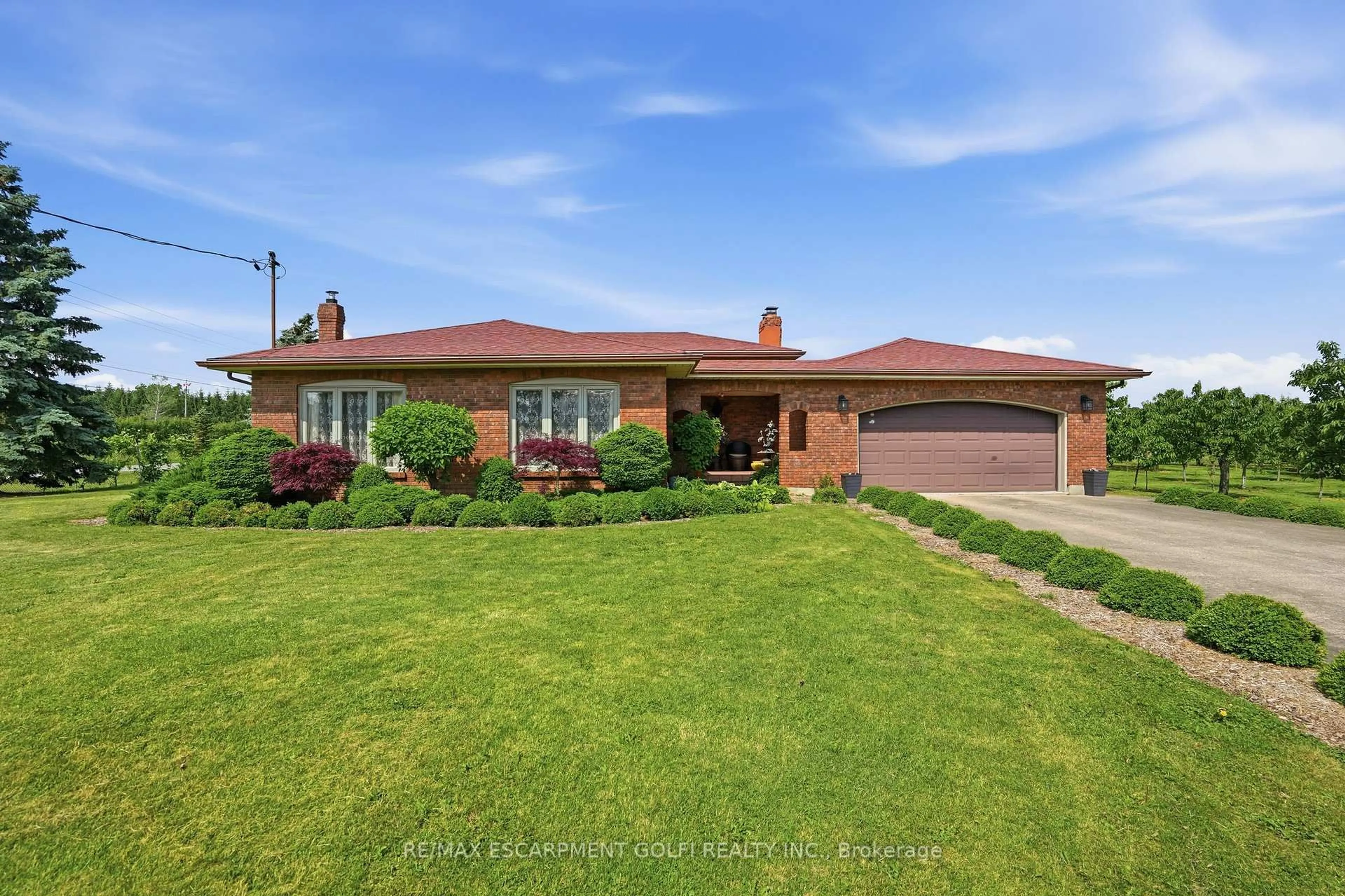Home with brick exterior material, street for 710 Concession 2 Rd, Niagara-on-the-Lake Ontario L0S 1J0