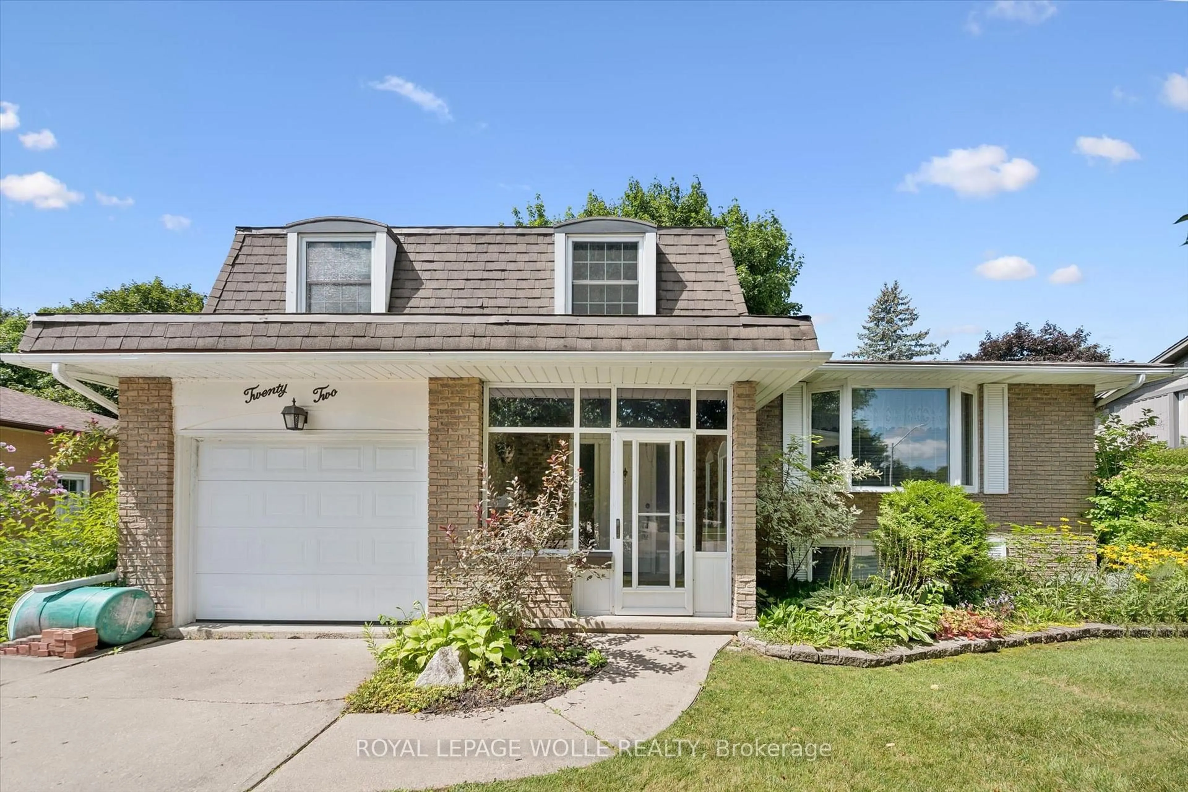 Home with vinyl exterior material, unknown for 22 Green Warbler Cres, Woolwich Ontario N3B 1A6