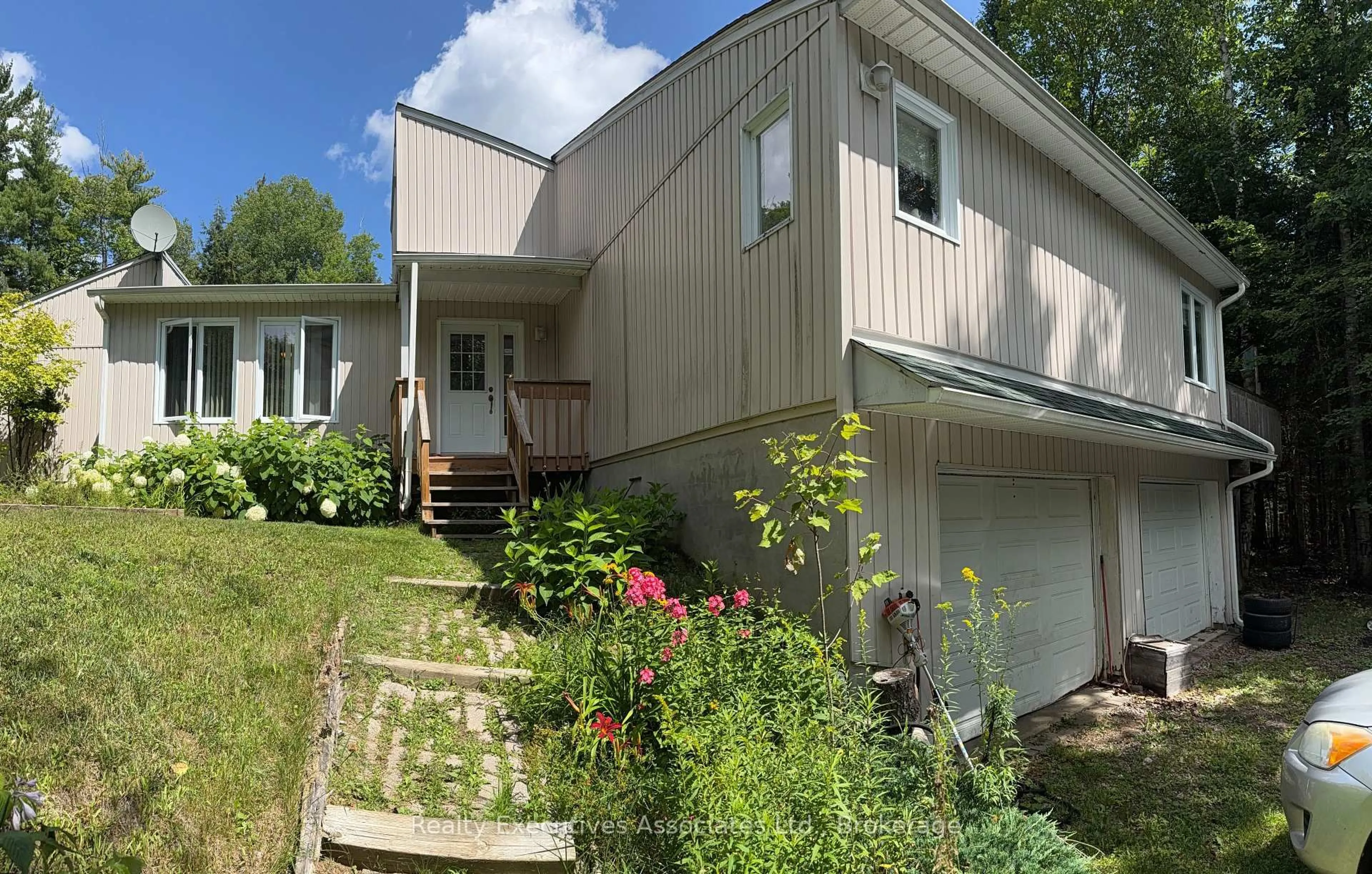 A pic from outside/outdoor area/front of a property/back of a property/a pic from drone, unknown for 32739 28 Highway, Bancroft Ontario K0L 1C0