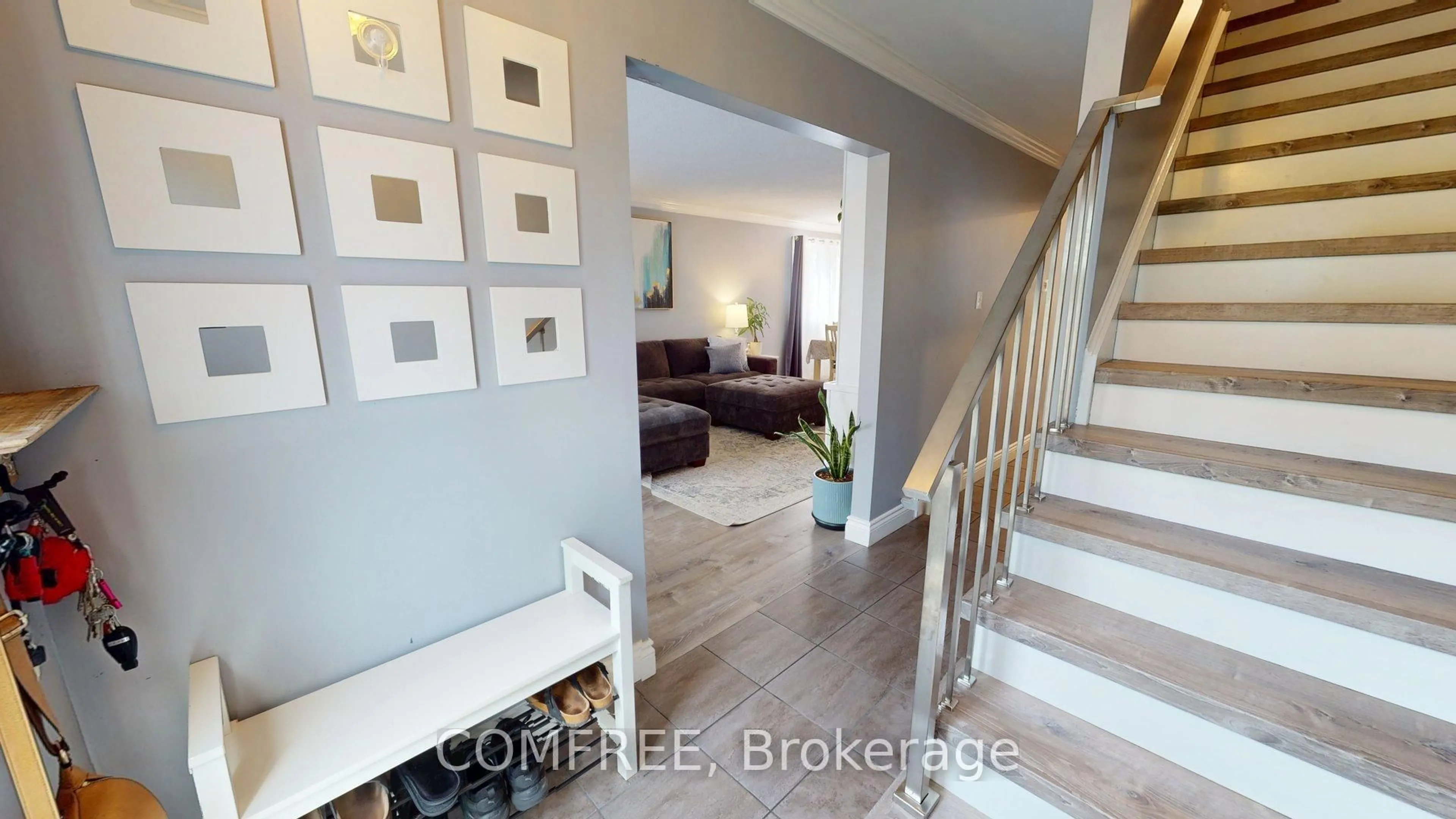 Unknown for 90 San Antonio Dr, Hamilton Ontario L9C 5N2