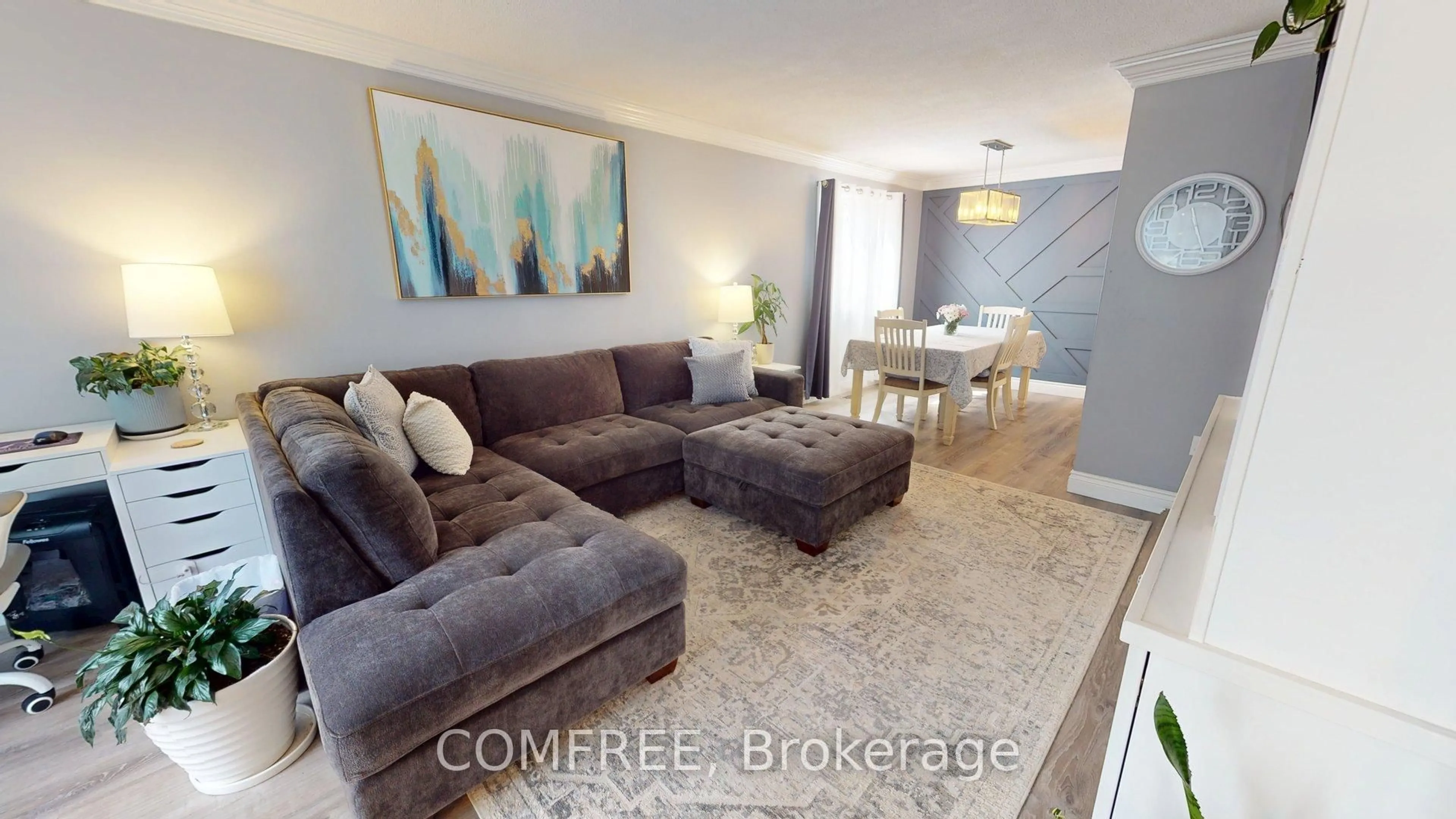Living room with furniture, ceramic/tile floor for 90 San Antonio Dr, Hamilton Ontario L9C 5N2