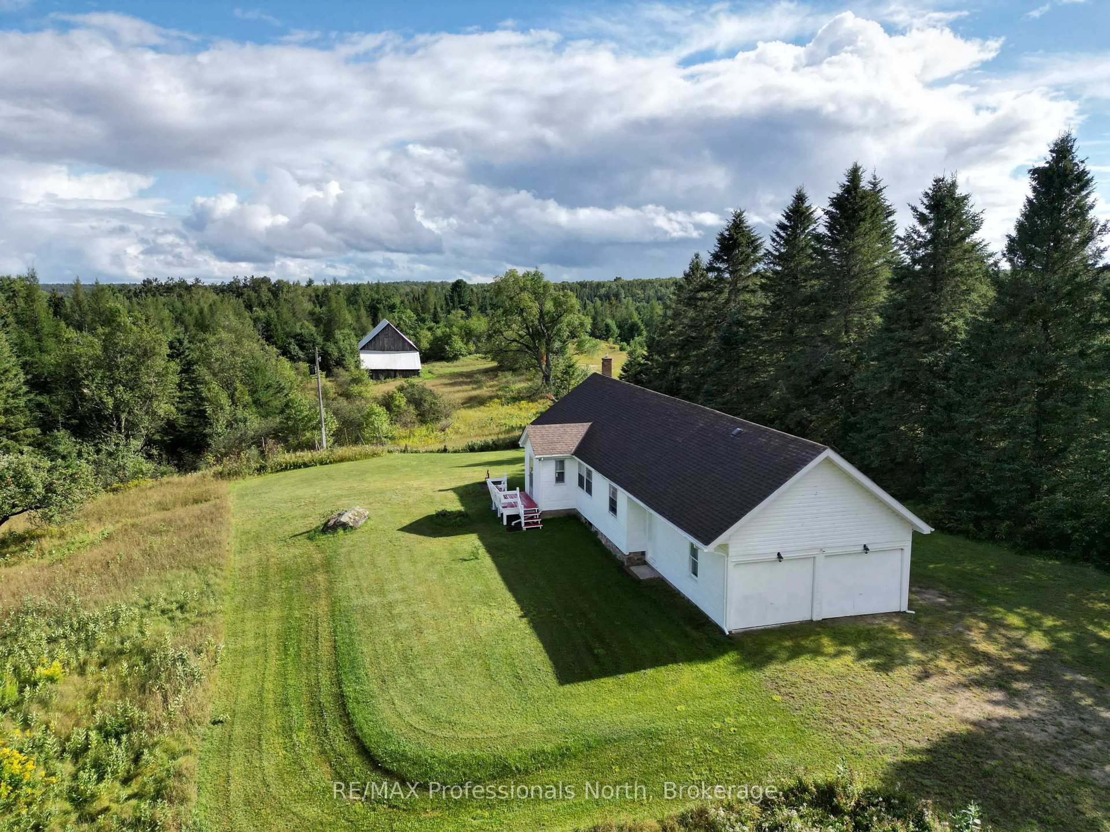 A pic from outside/outdoor area/front of a property/back of a property/a pic from drone, unknown for 1418 Sedgwick Rd, Minden Hills Ontario K0M 2K0
