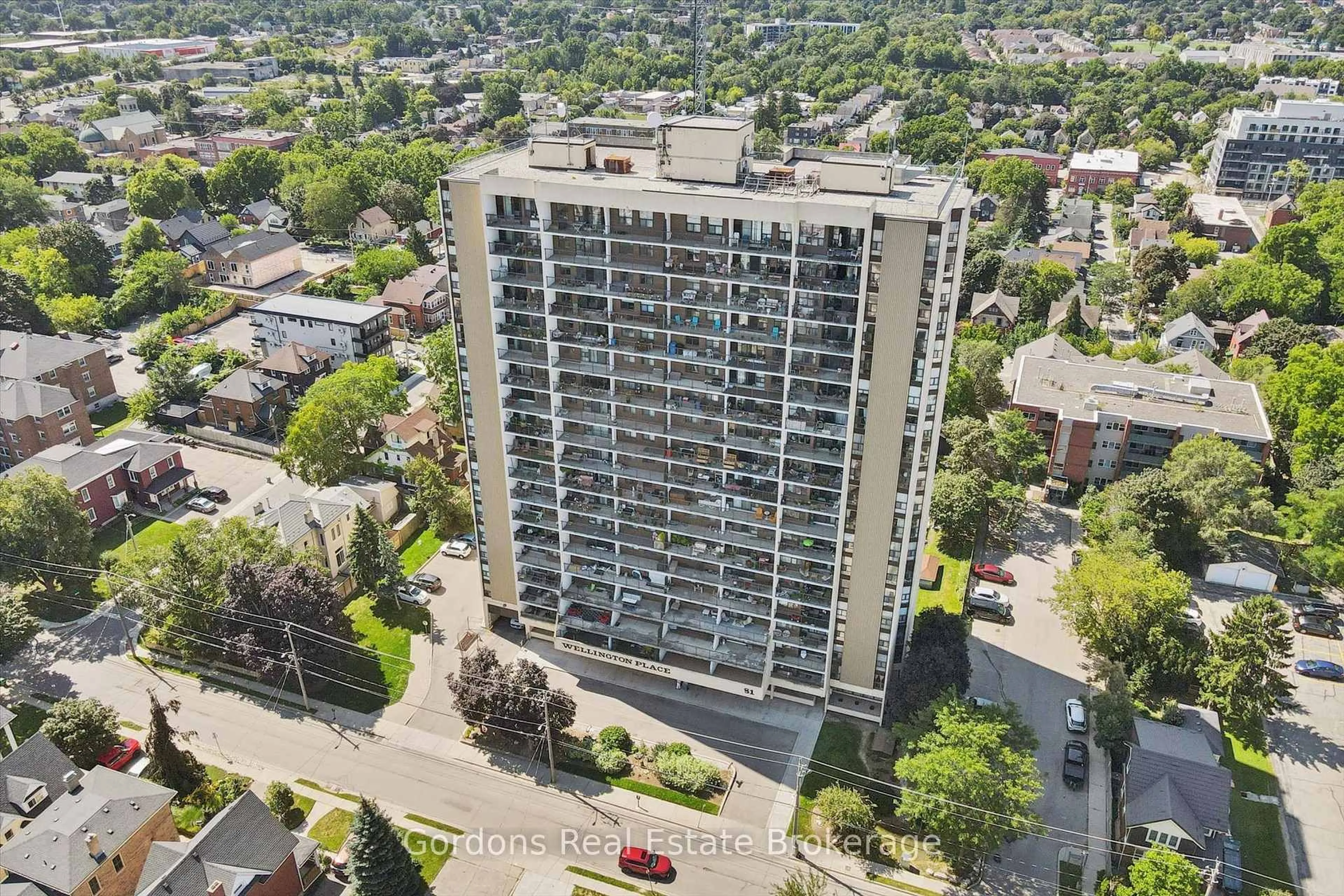 A pic from outside/outdoor area/front of a property/back of a property/a pic from drone, building for 81 Church St #1803, Kitchener Ontario N2G 4M1