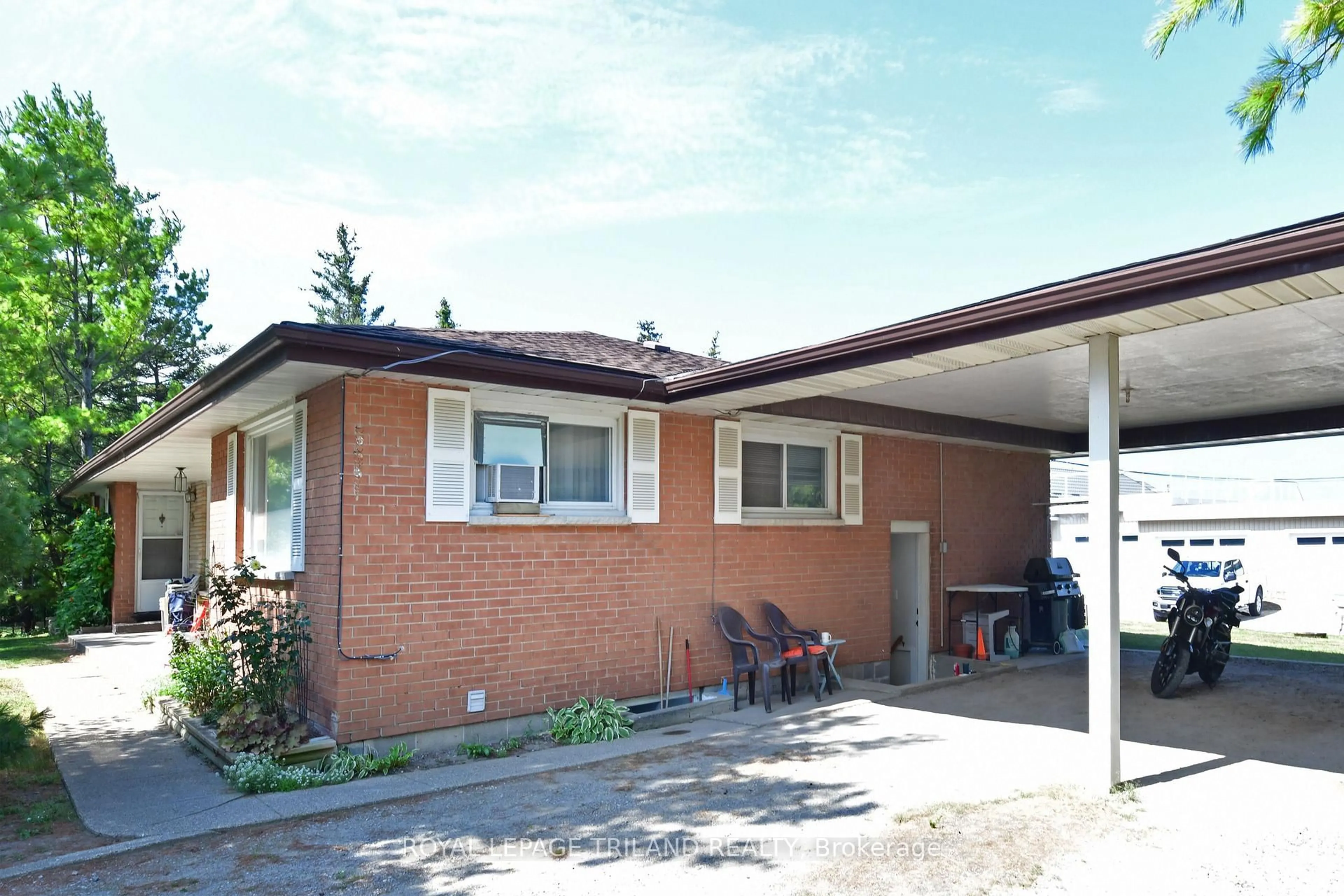Home with brick exterior material, street for 27 Hill St, Lambton Shores Ontario N0M 1T0