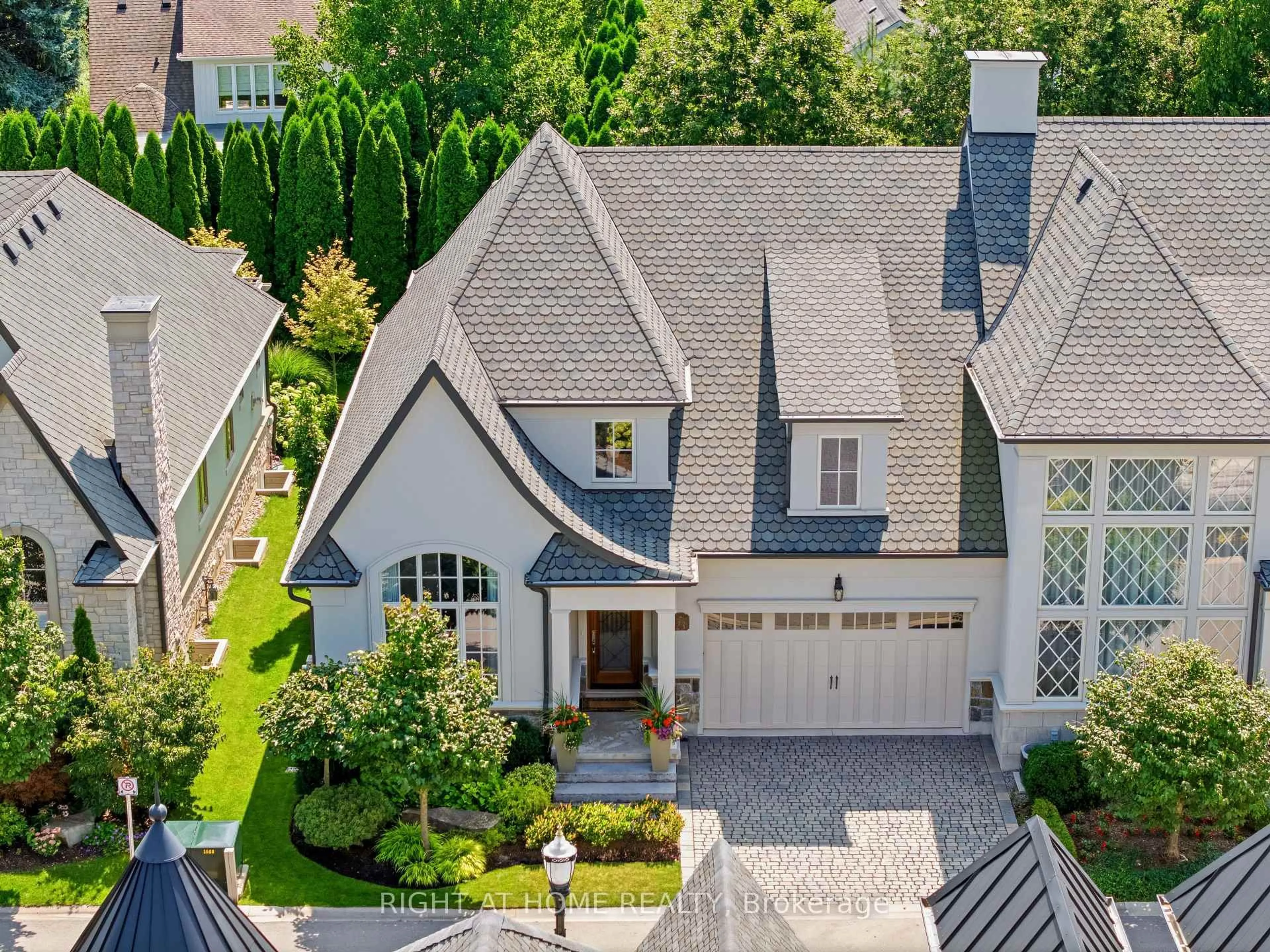 Home with brick exterior material, street for 23 Albion Way, Niagara-on-the-Lake Ontario L0S 1J0