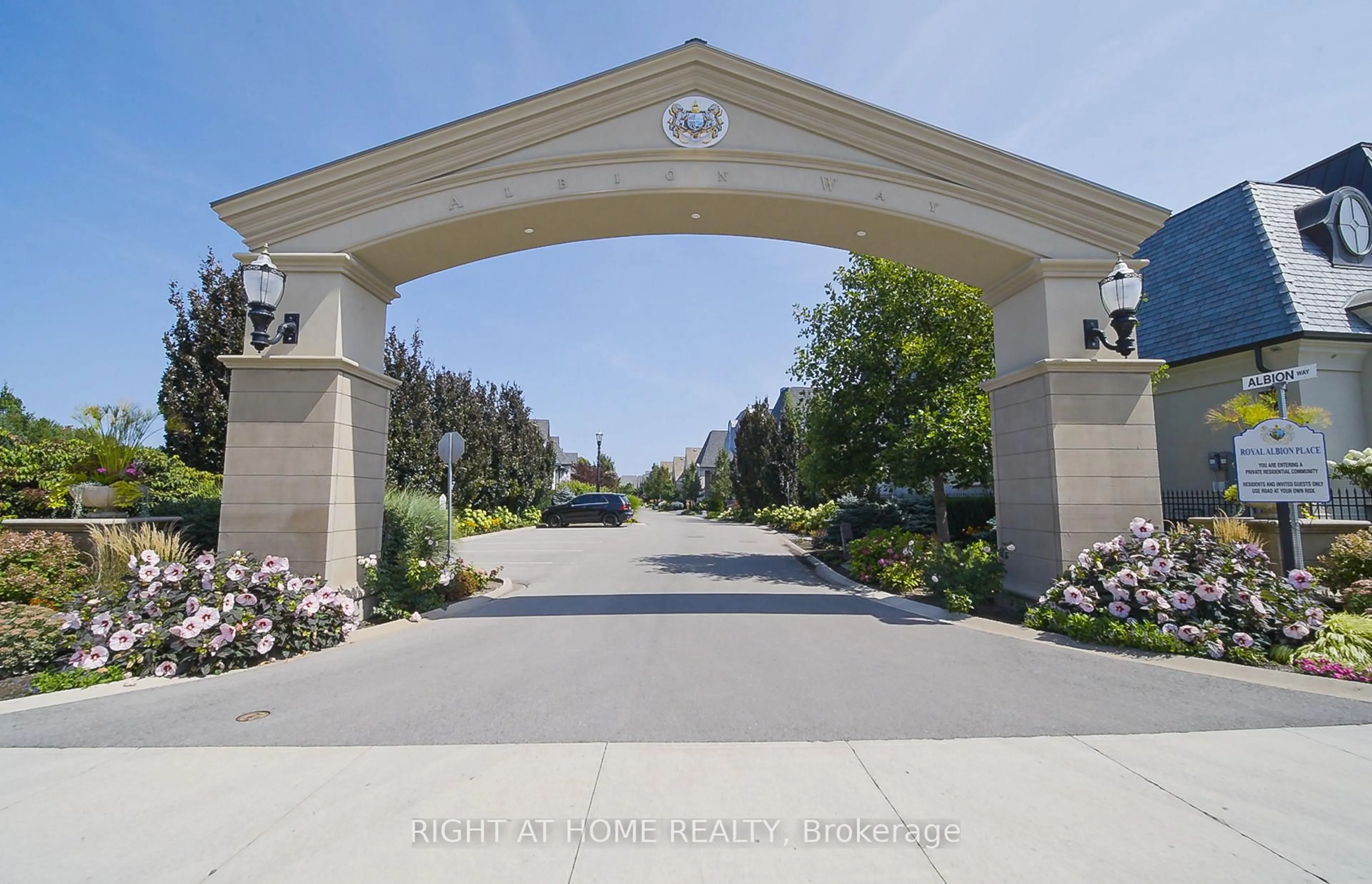 Unknown for 23 Albion Way, Niagara-on-the-Lake Ontario L0S 1J0