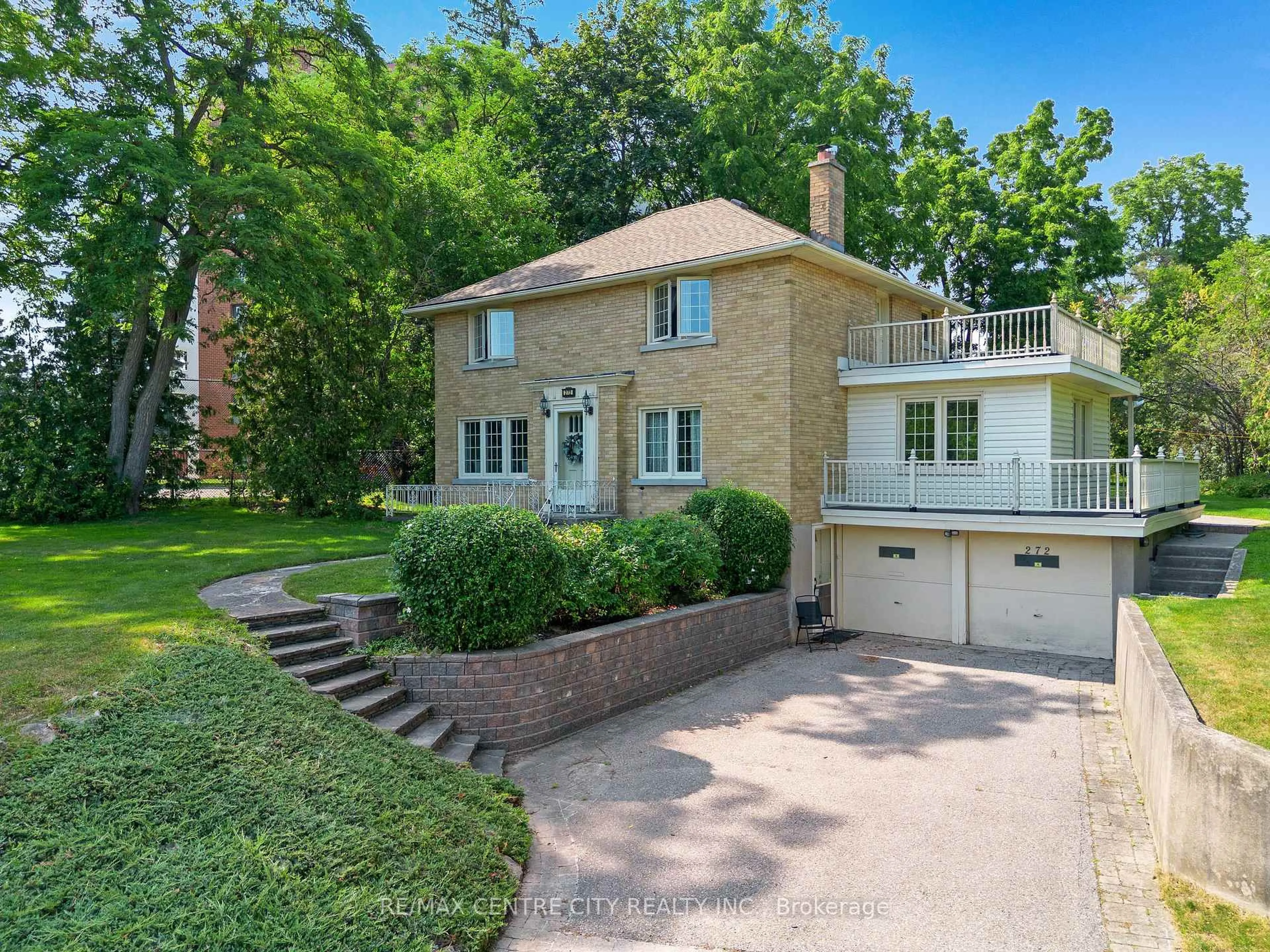 Unknown for 272 Sheldon Ave, Kitchener Ontario N2A 1G7