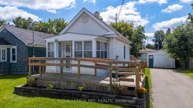 6422 Ash St, Niagara Falls 2