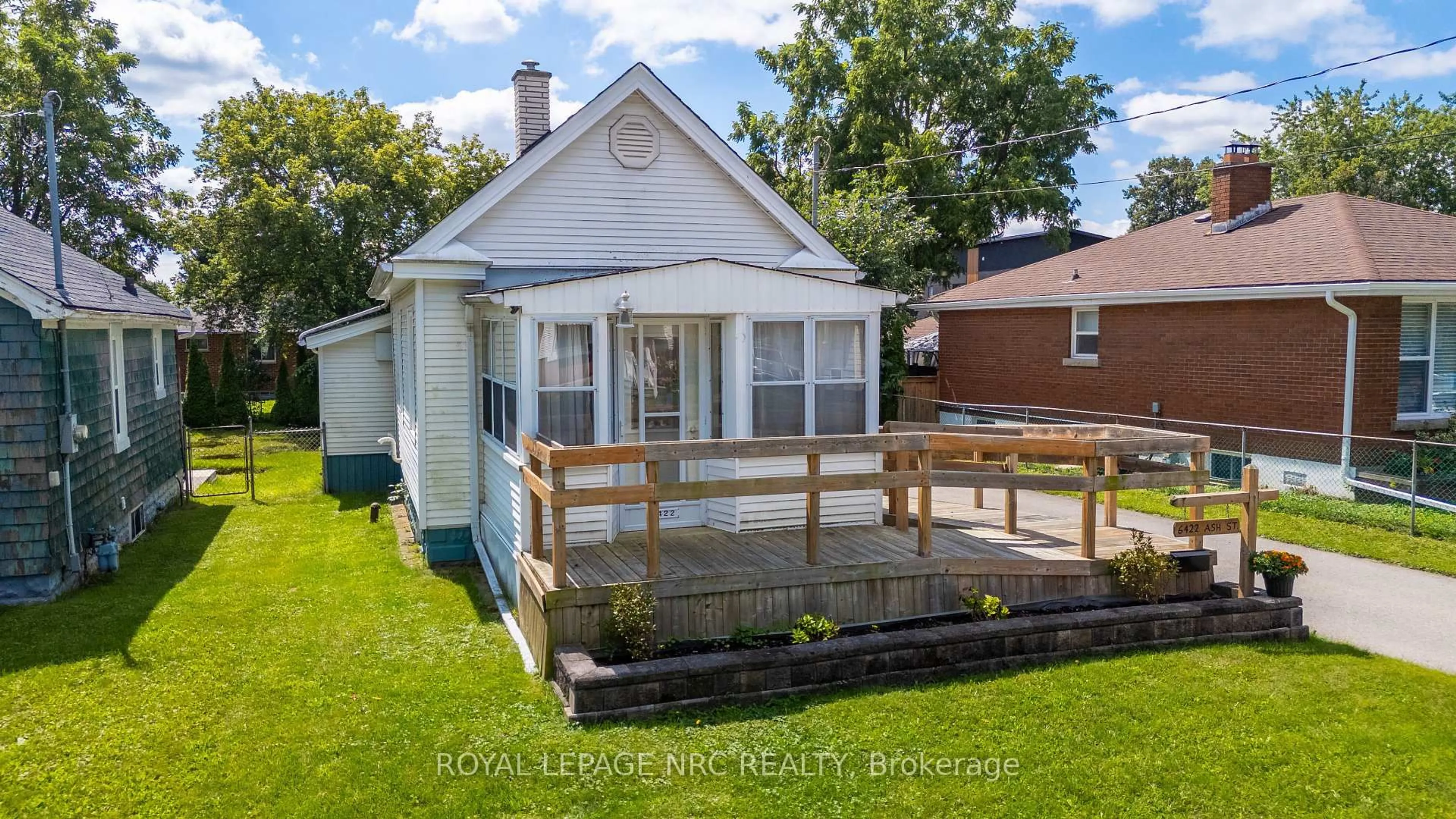 Unknown for 6422 Ash St, Niagara Falls Ontario L2G 2H5